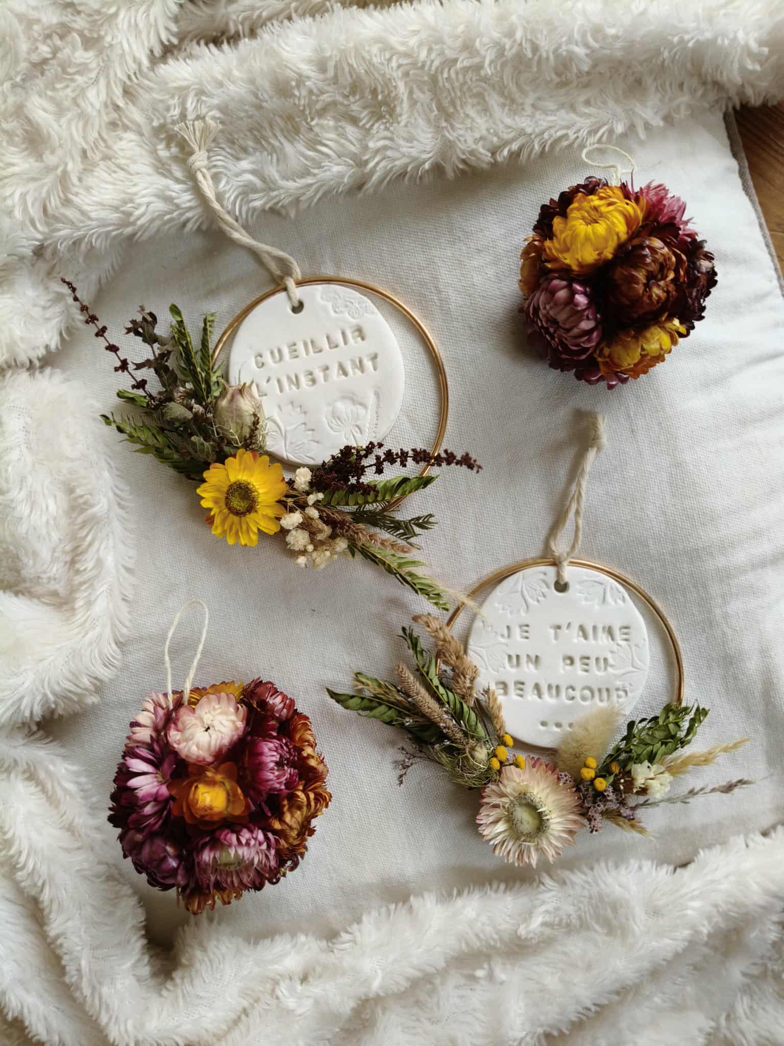 Mini Couronne fleurie et suspension mot doux 