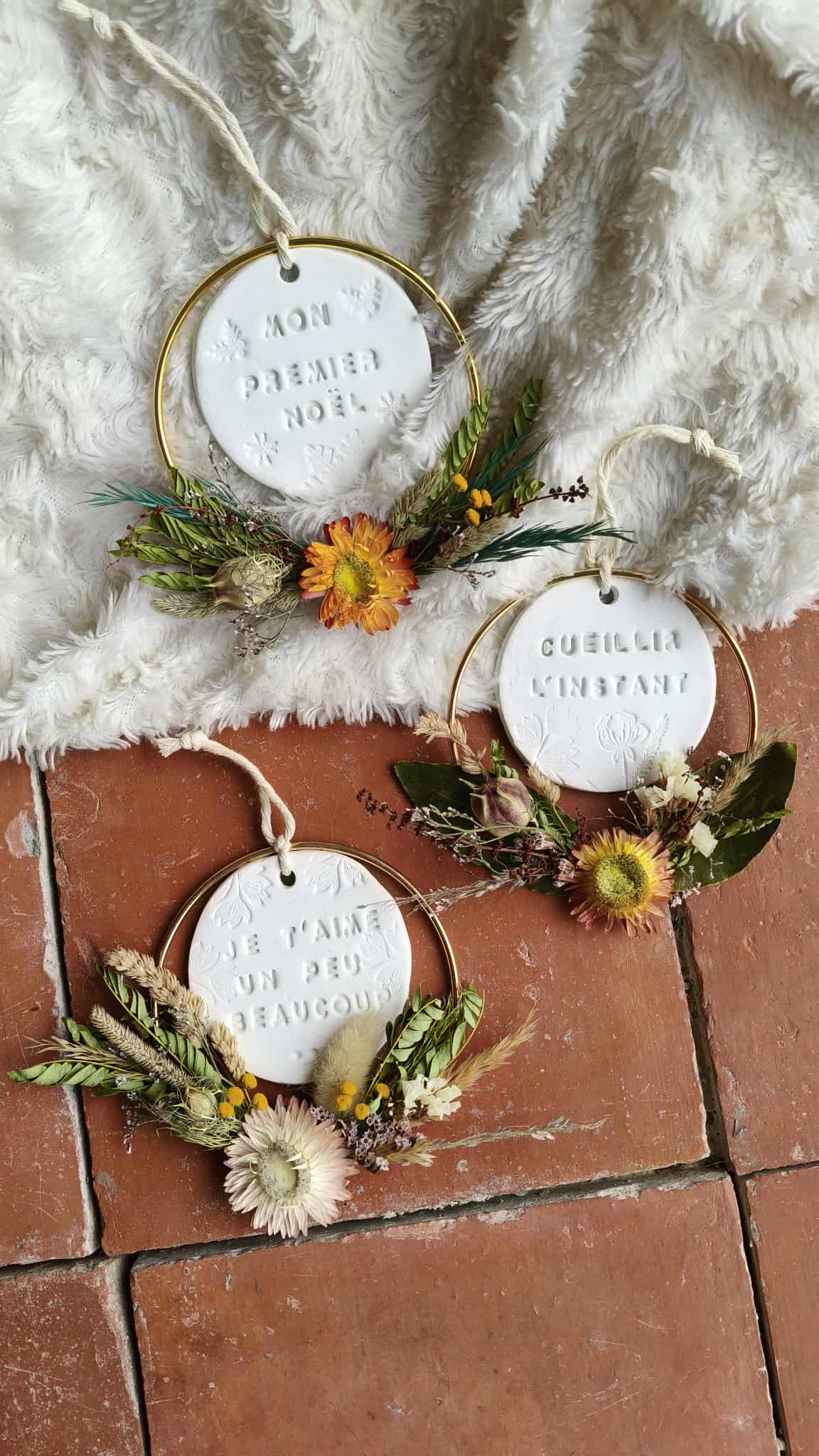 Mini Couronne fleurie et suspension mot doux 