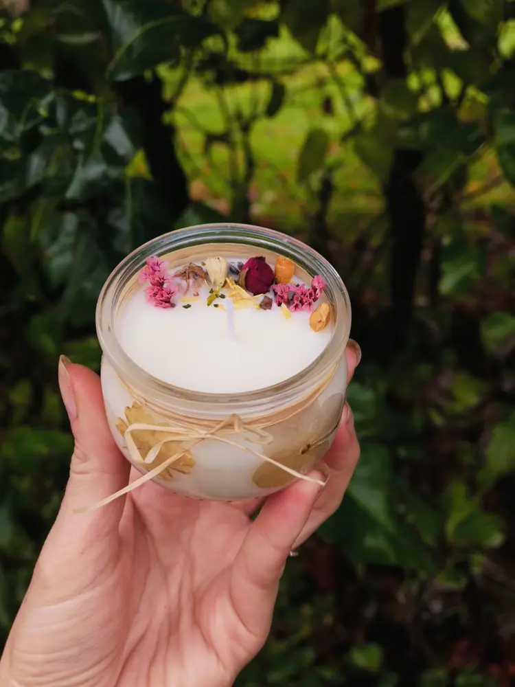 Bougies Artisanales parfumées - Pot avec fleurs pressées 