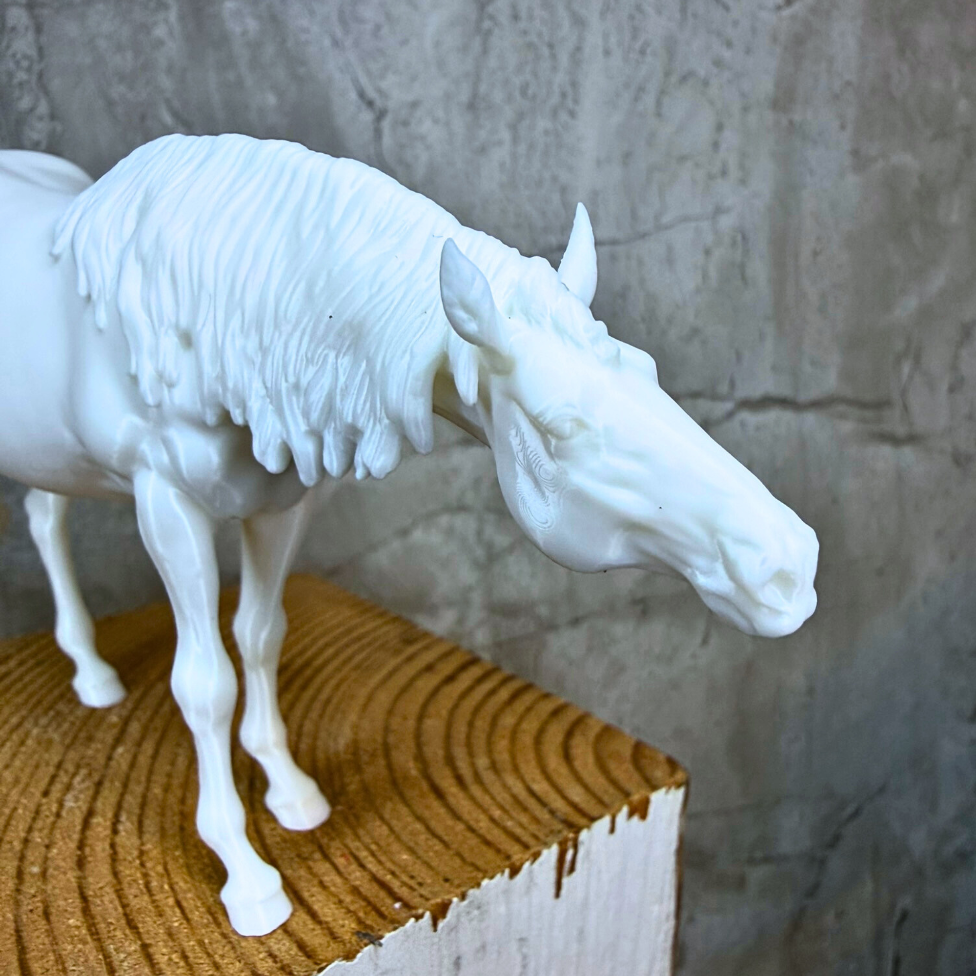 "Jasper" Begging Thoroughbred Gelding Model by Printed Ponies