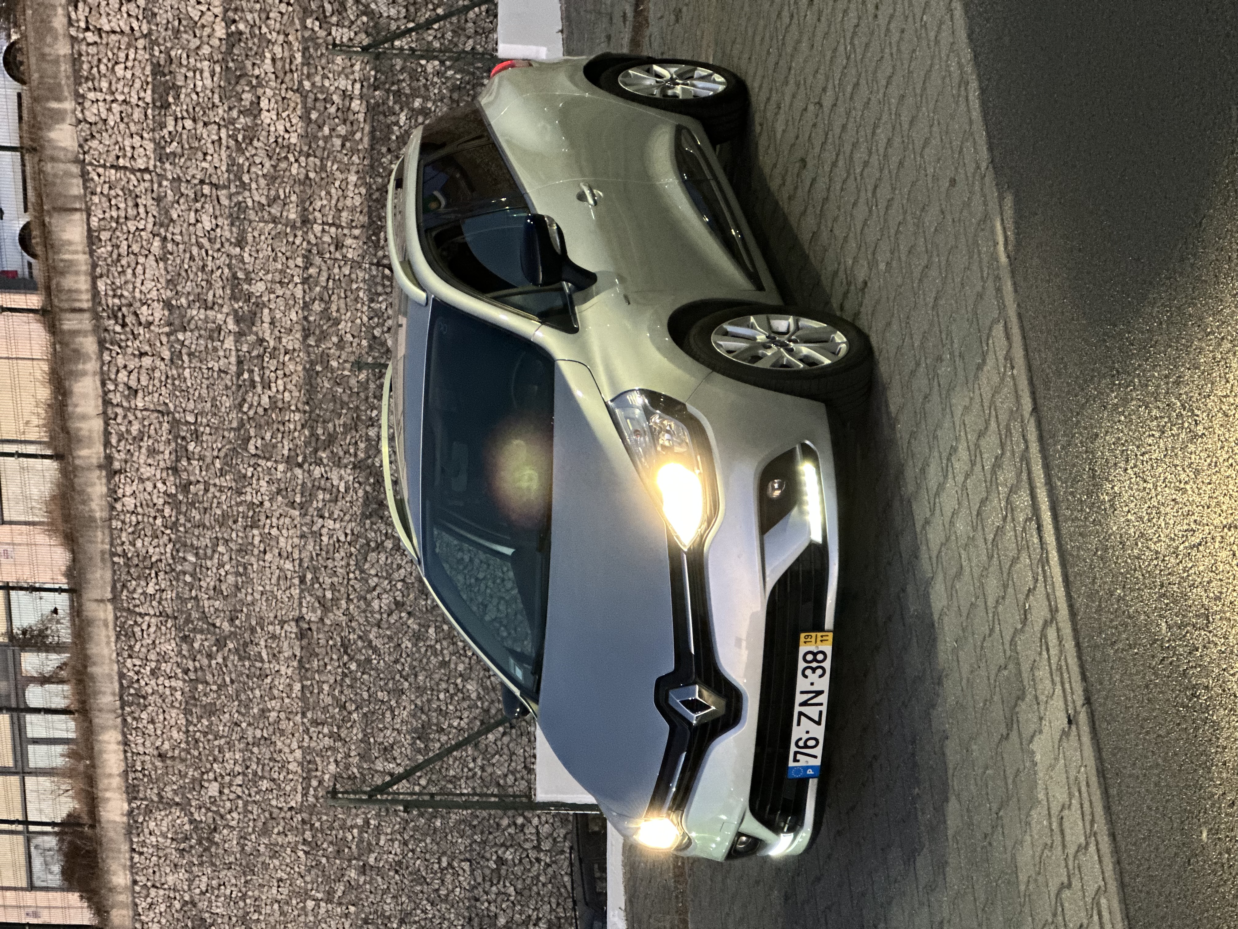 Renault clio 10.580€