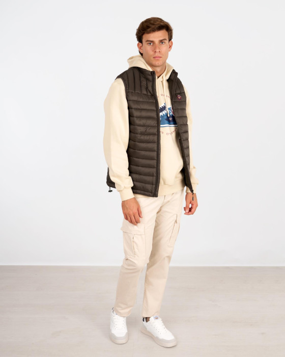 CHALECO ACOLCHADO LIGERO MARRÓN