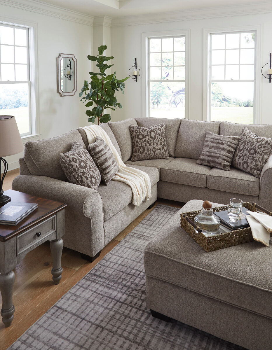 Claireah Sectional Set 