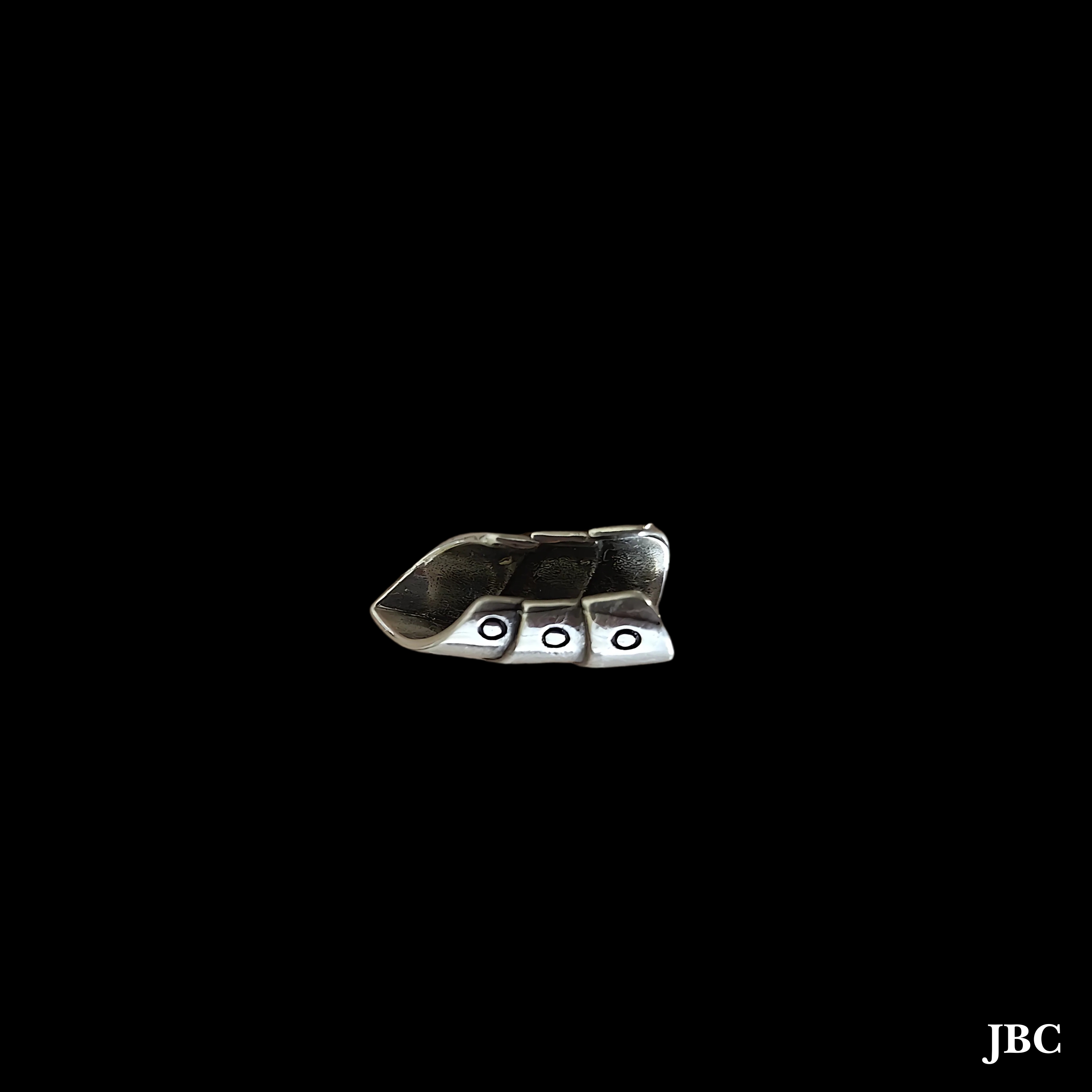 Armor cuff