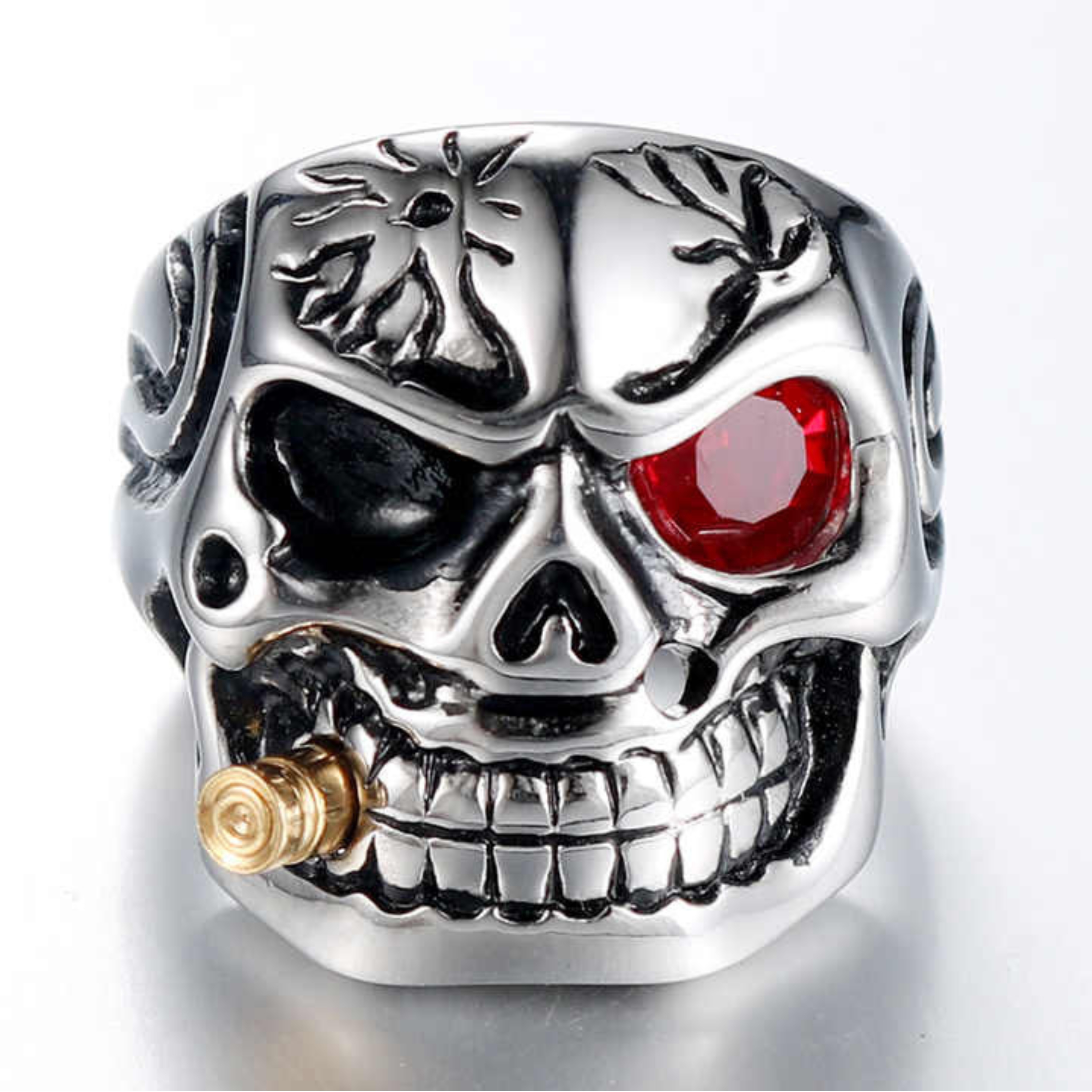 Red eye skull ring