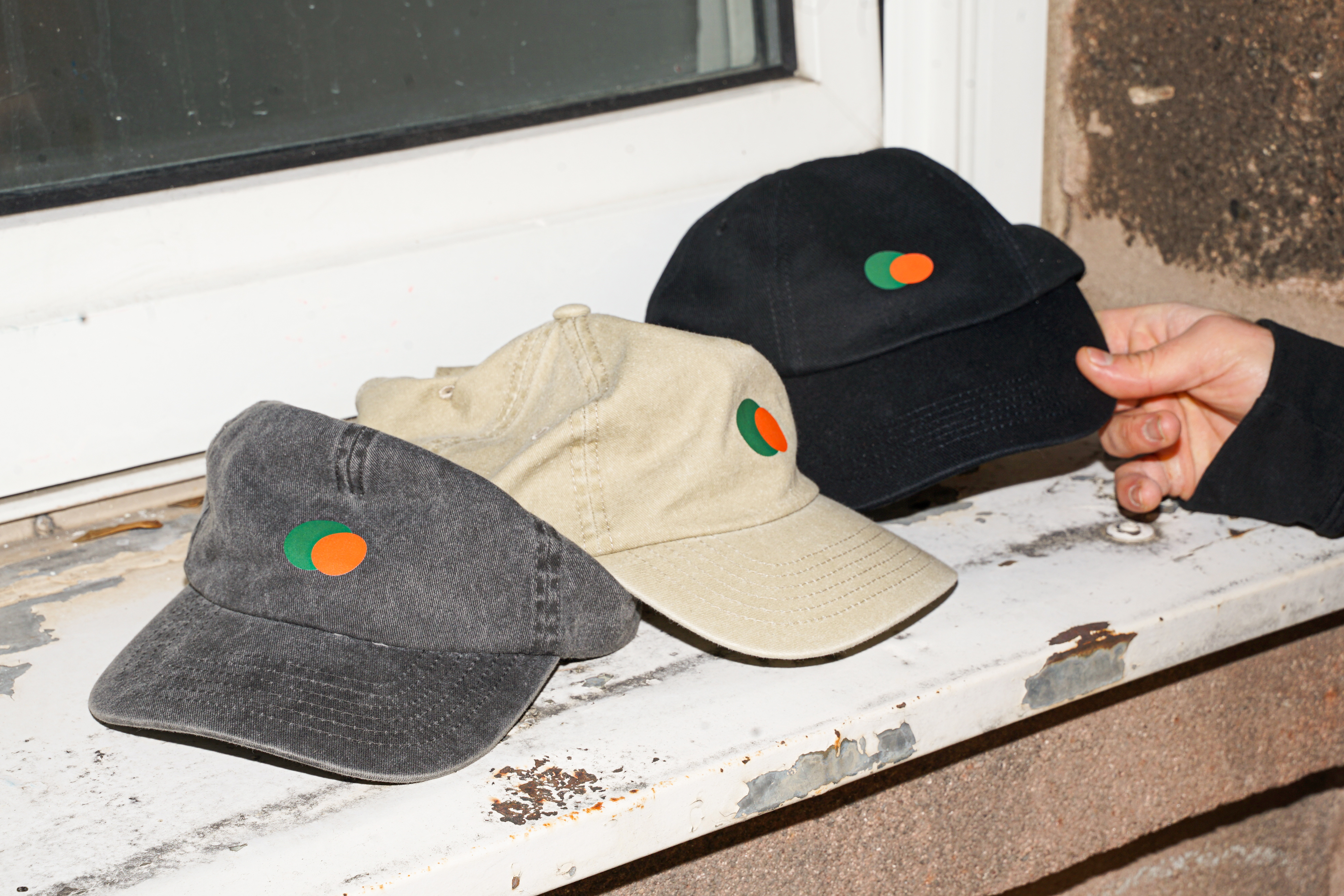 CIRCULAR CAP
