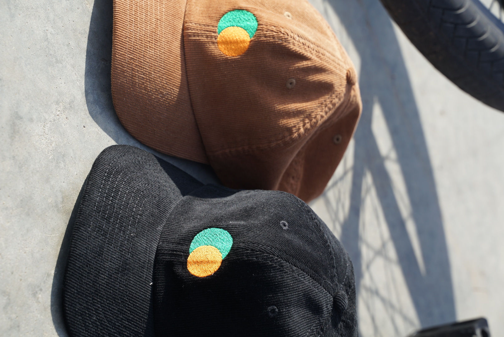 CIRCULAR CORD CAP