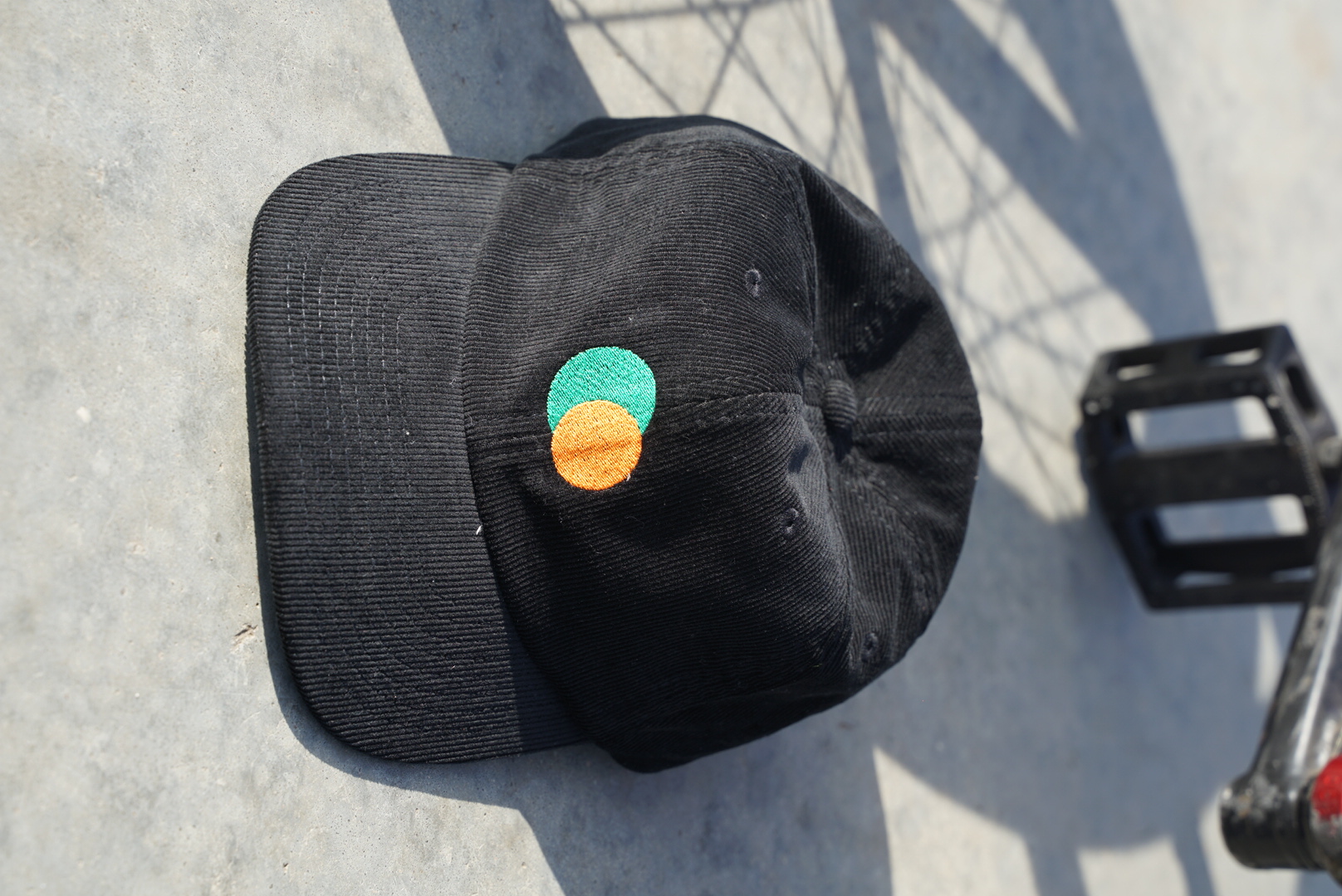 CIRCULAR CORD CAP