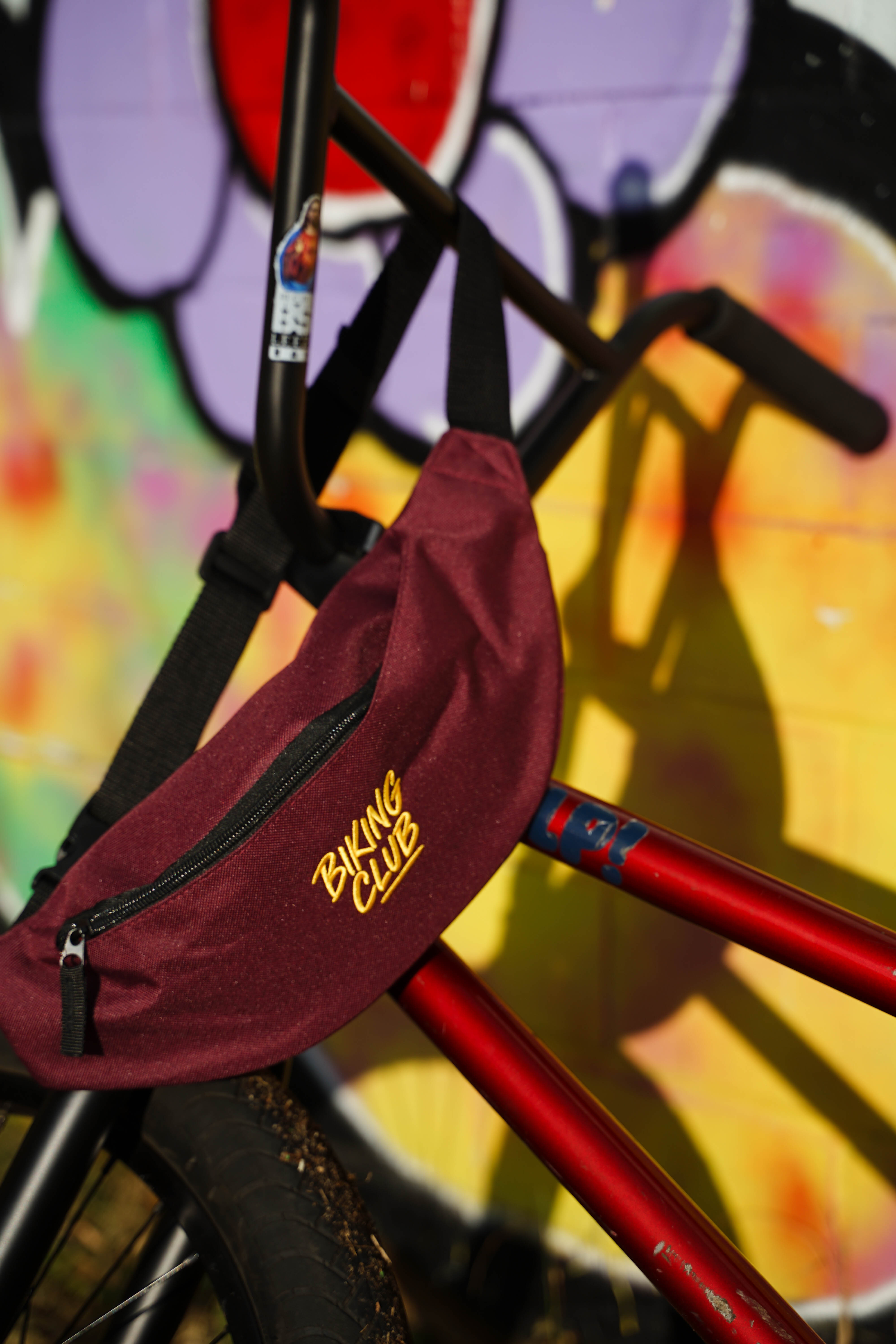EMBROIDED HIP BIKING BAG