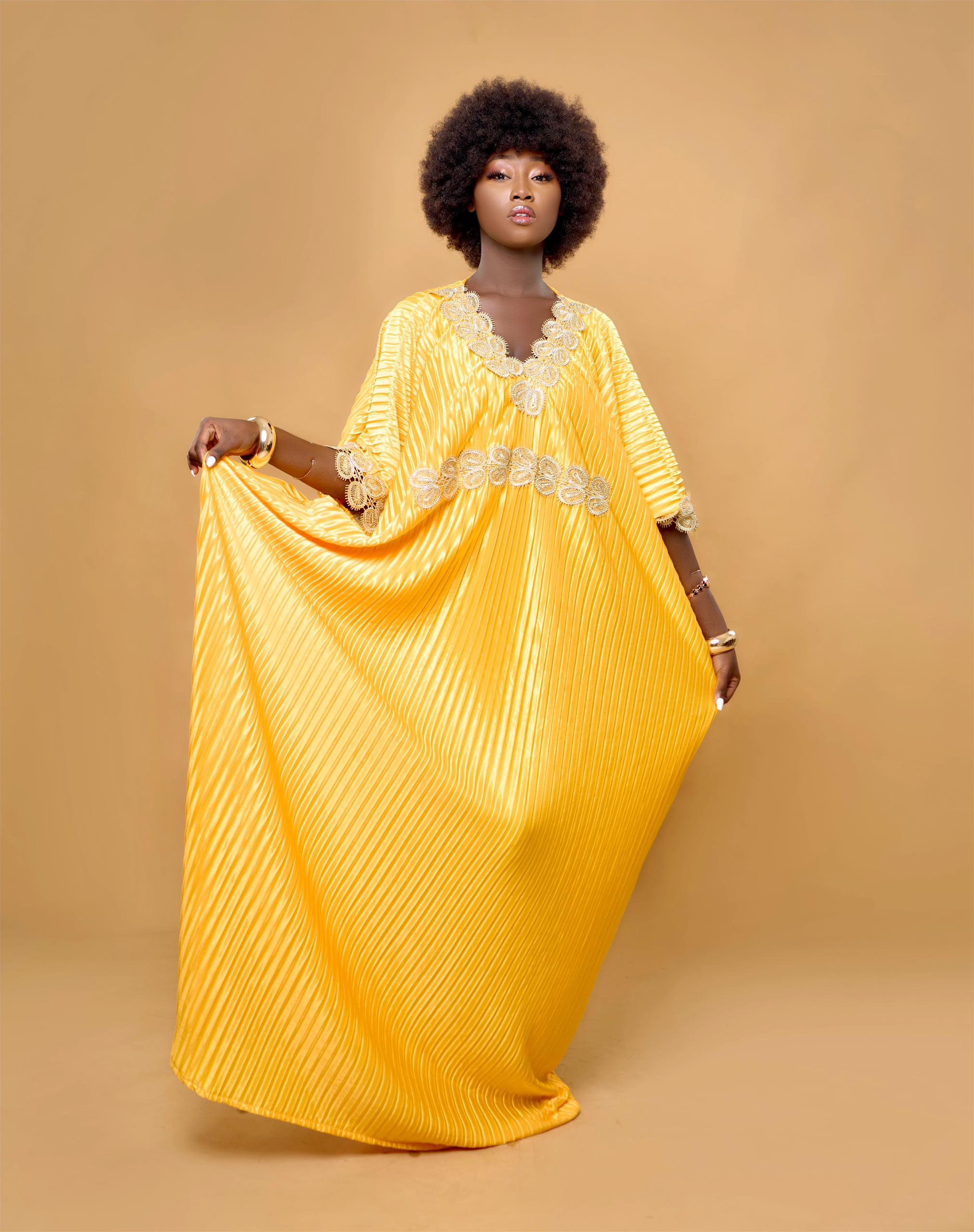 Robe traditionnelle dorée