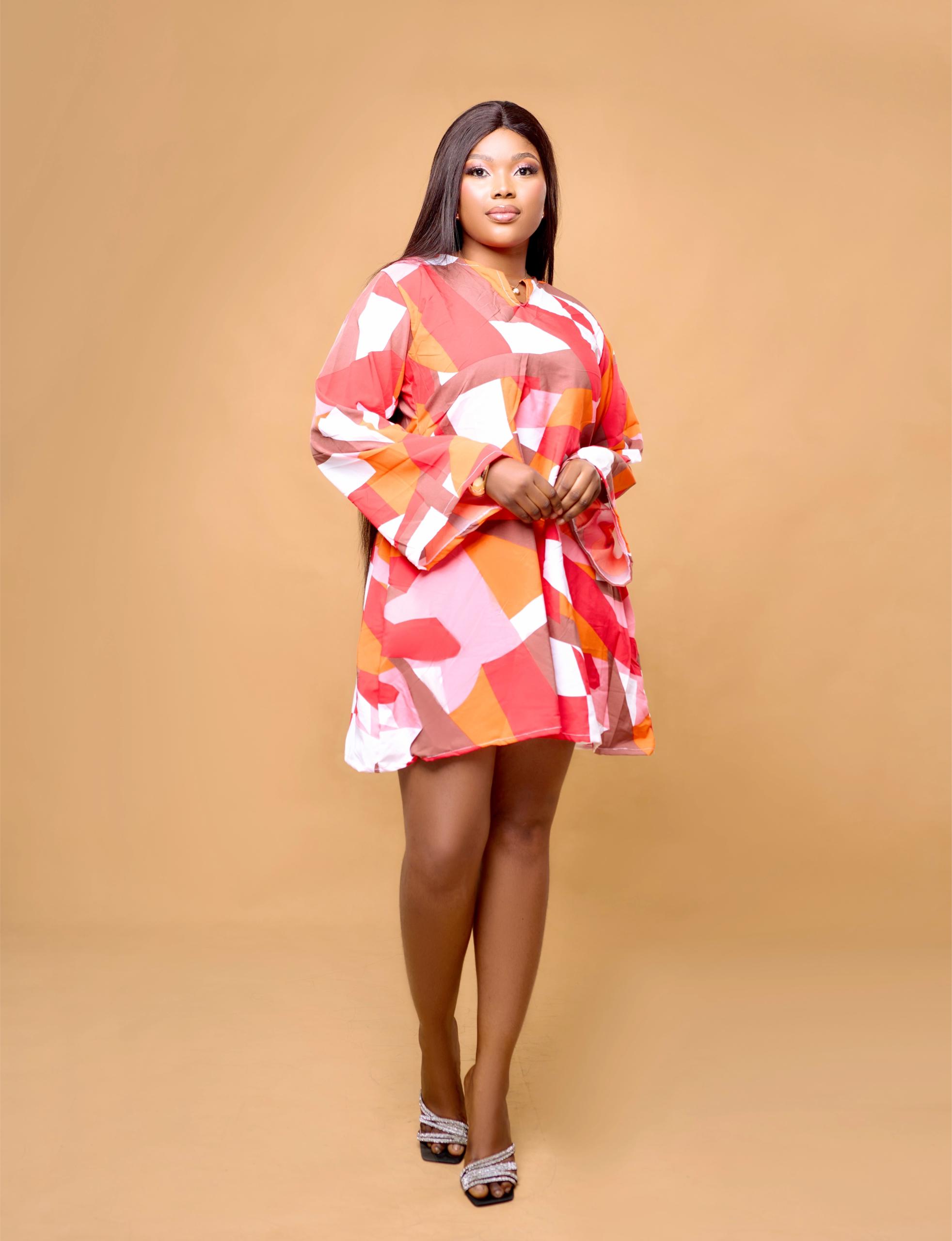 Robe multicolore à motifs géométriques