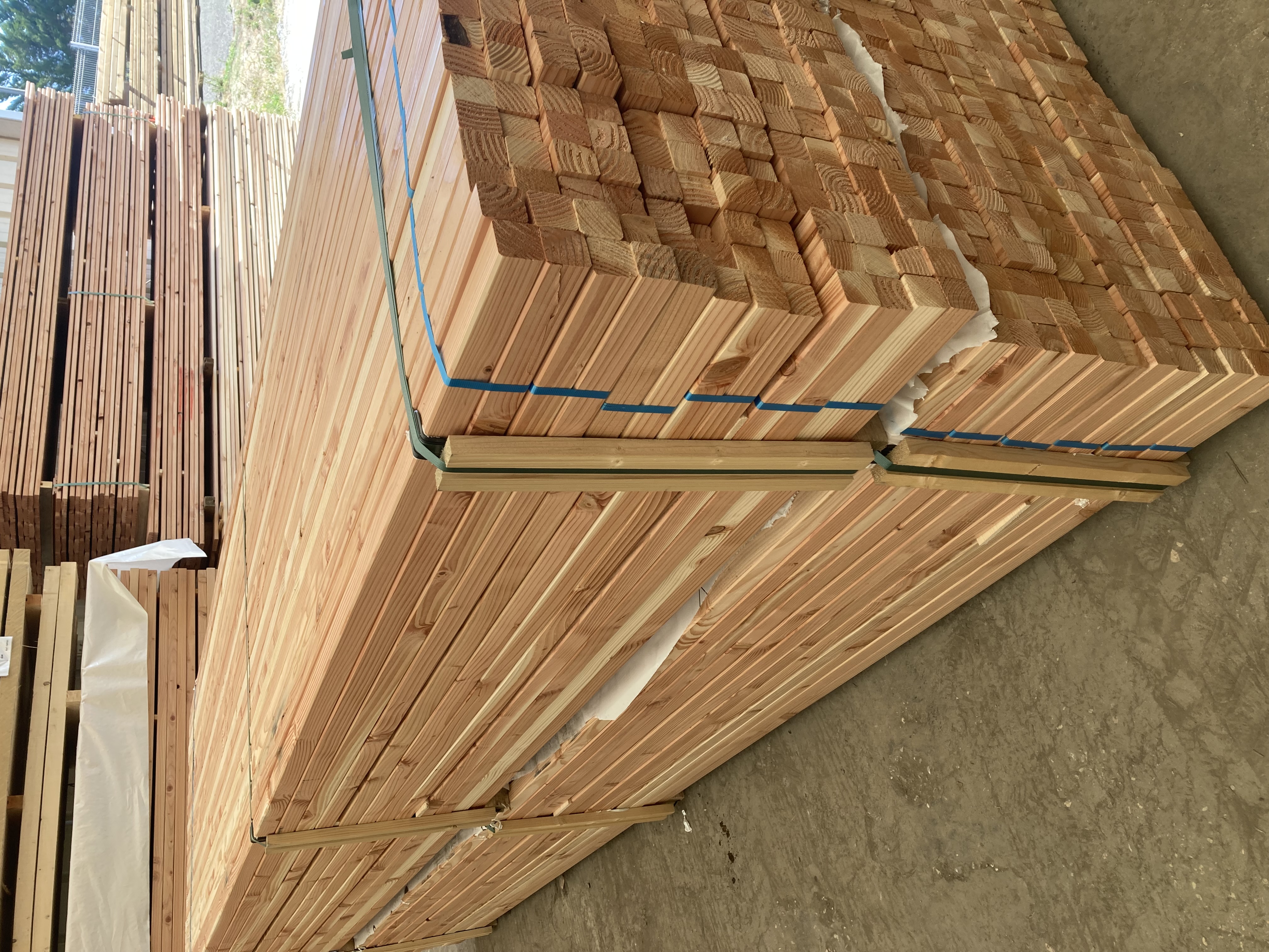 Bardage Douglas claire voie naturel 40x40 4m
