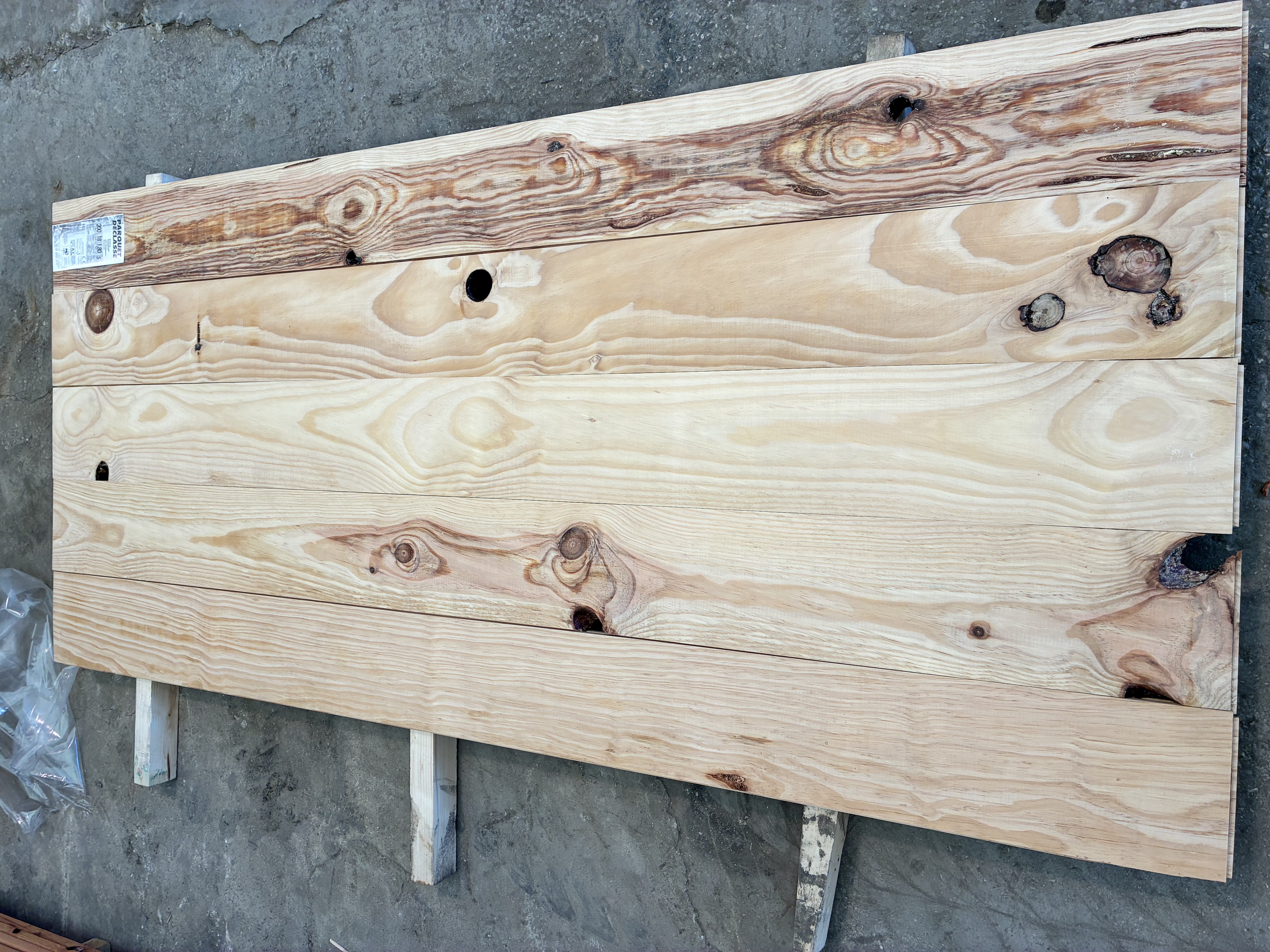 Plancher massif pin maritime DECLASSE 23x180