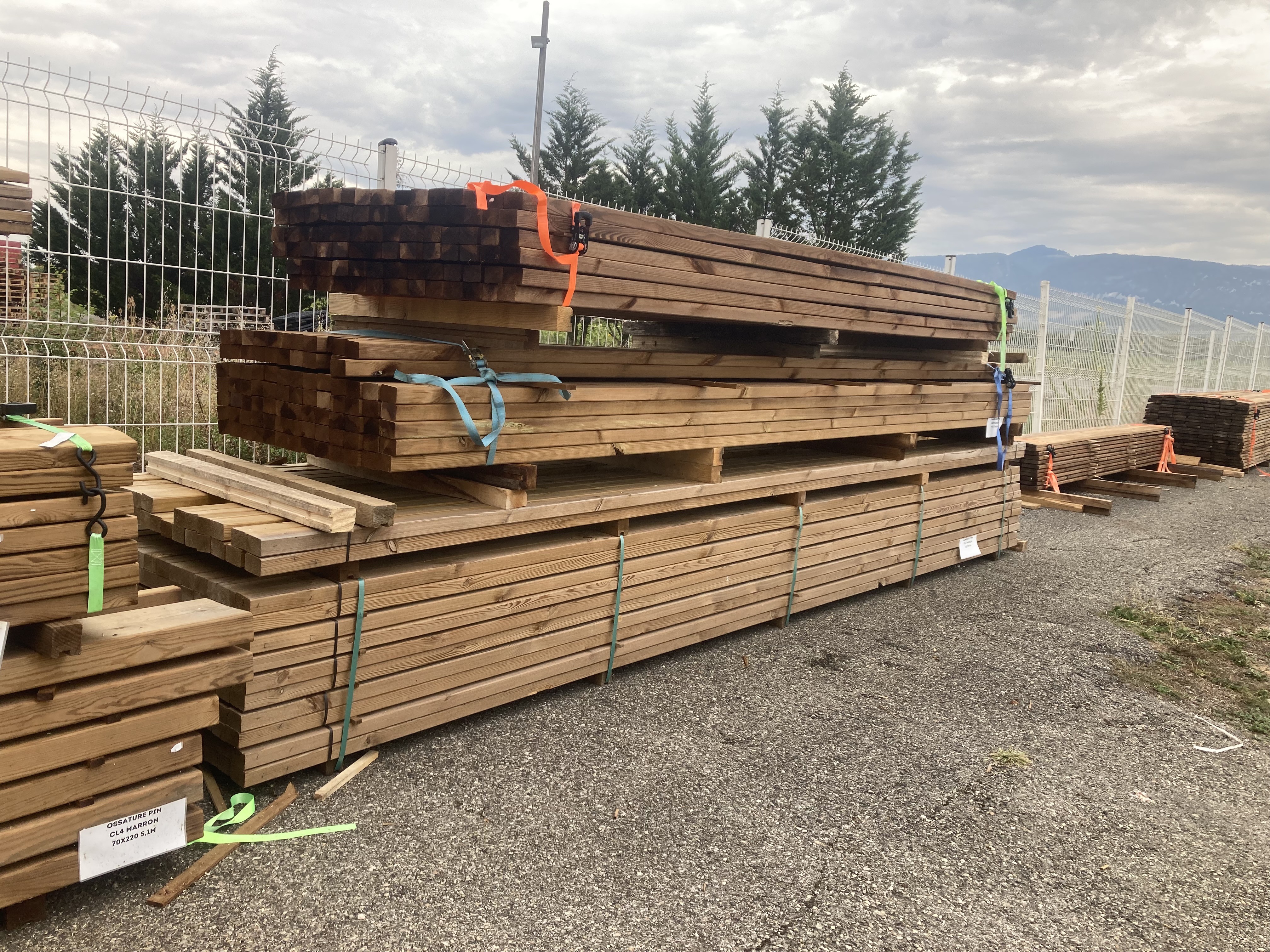 Ossature pin traité autoclave classe 4 marron 45x145 4,2m