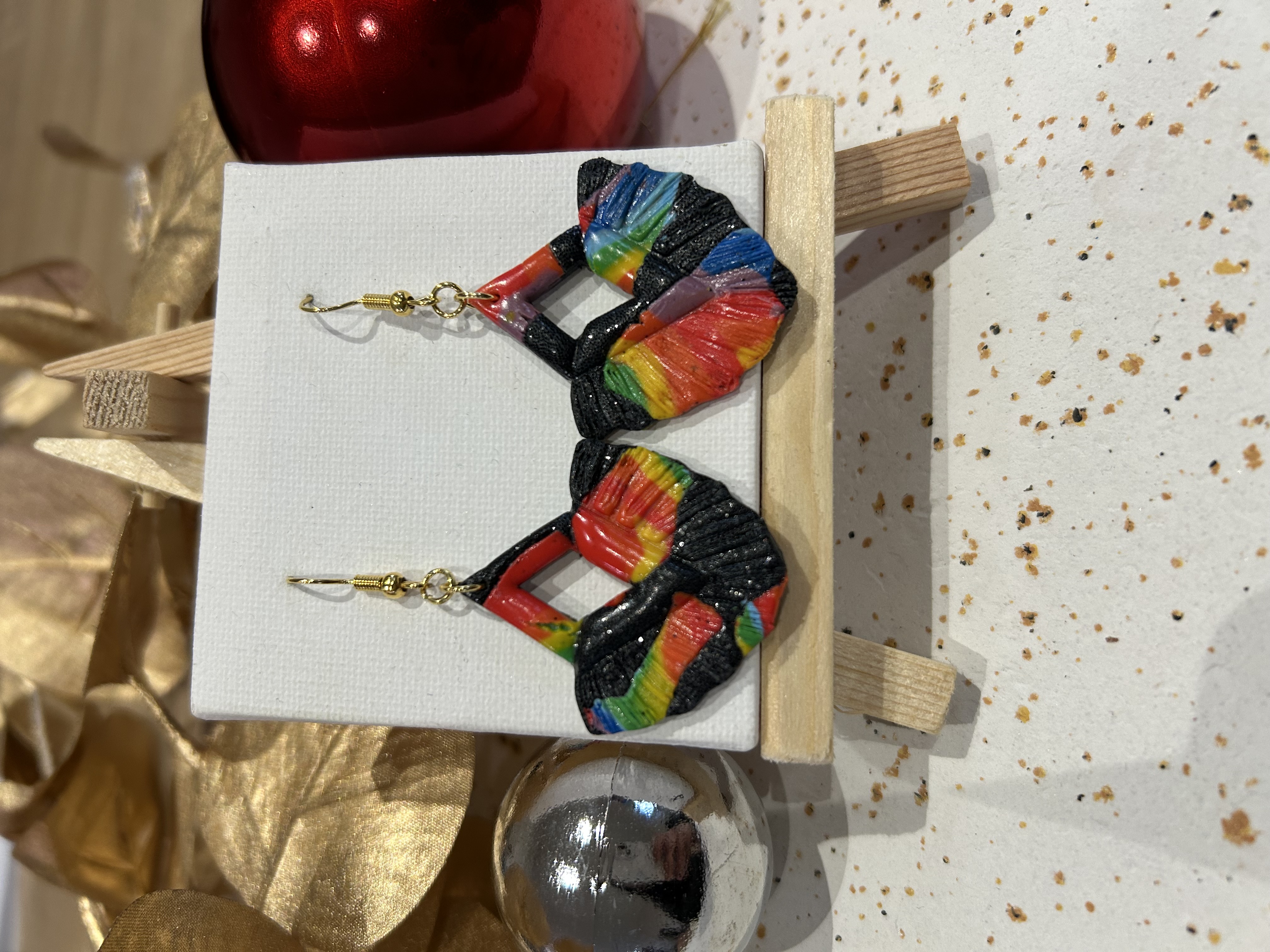 Boucles d’oreilles macramé scintillantes pailletées