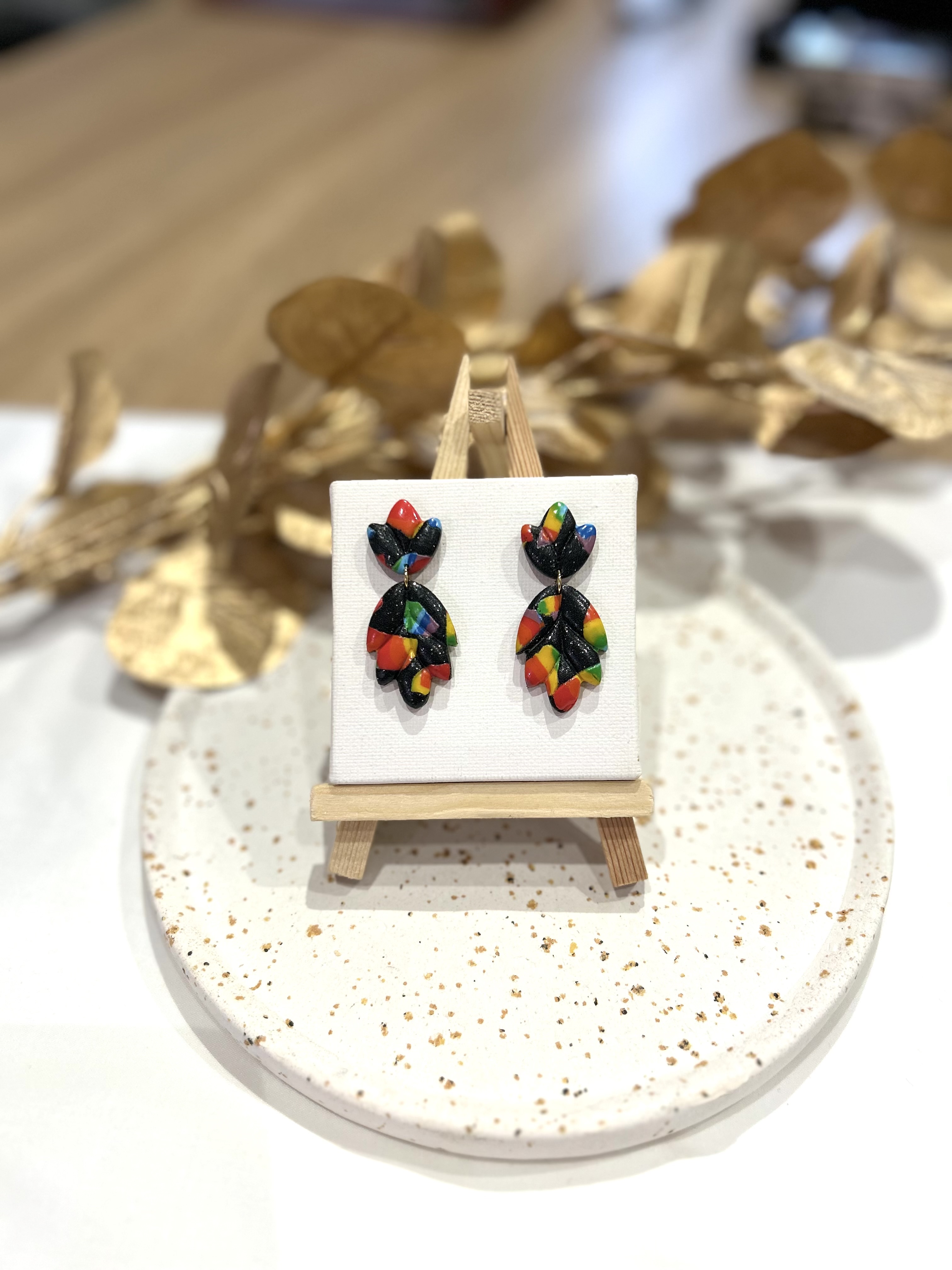 Boucles d’oreilles arc en ciel scintillant 