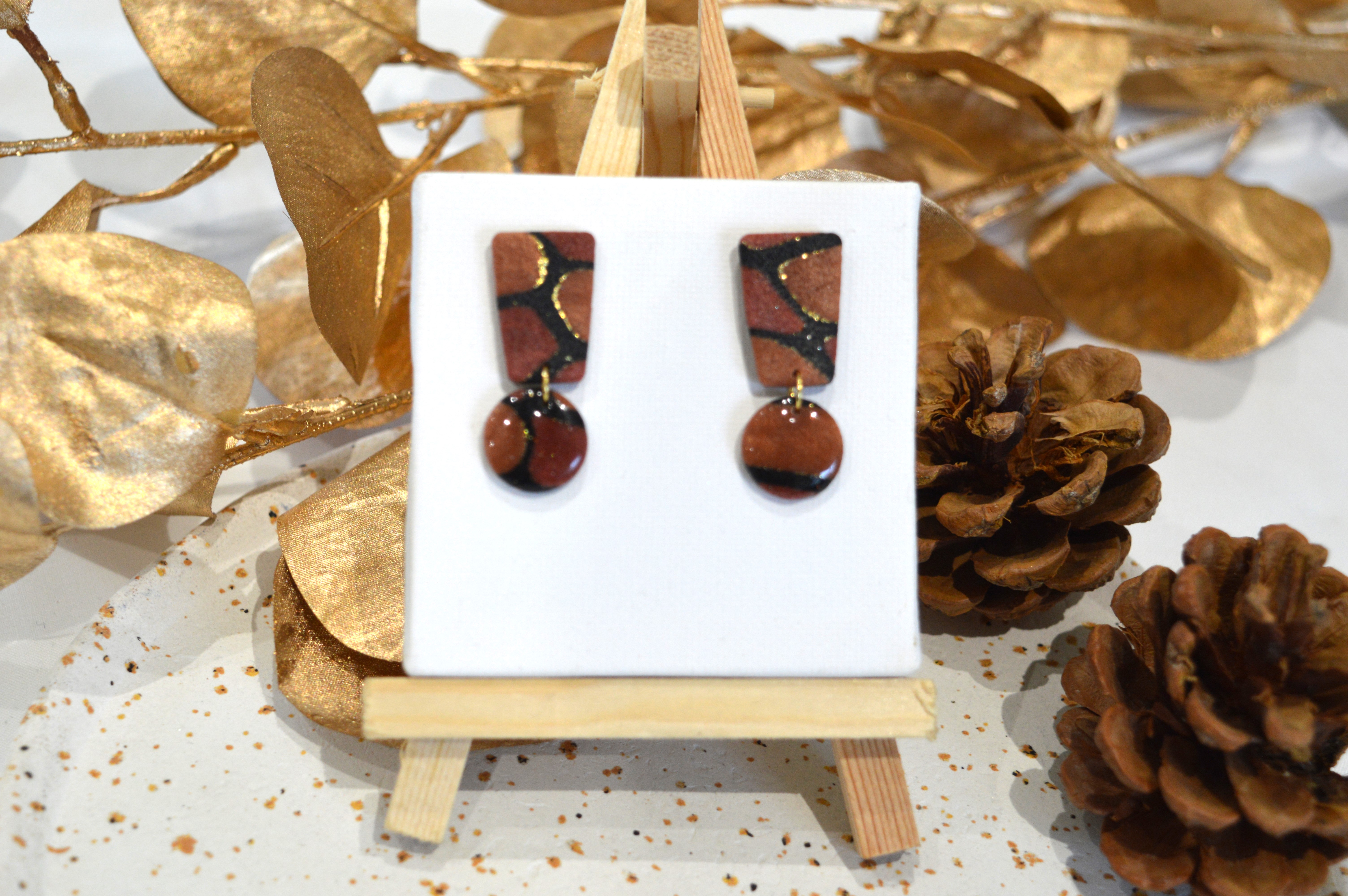 Boucles d'oreilles Eugénie irisées et résinées 