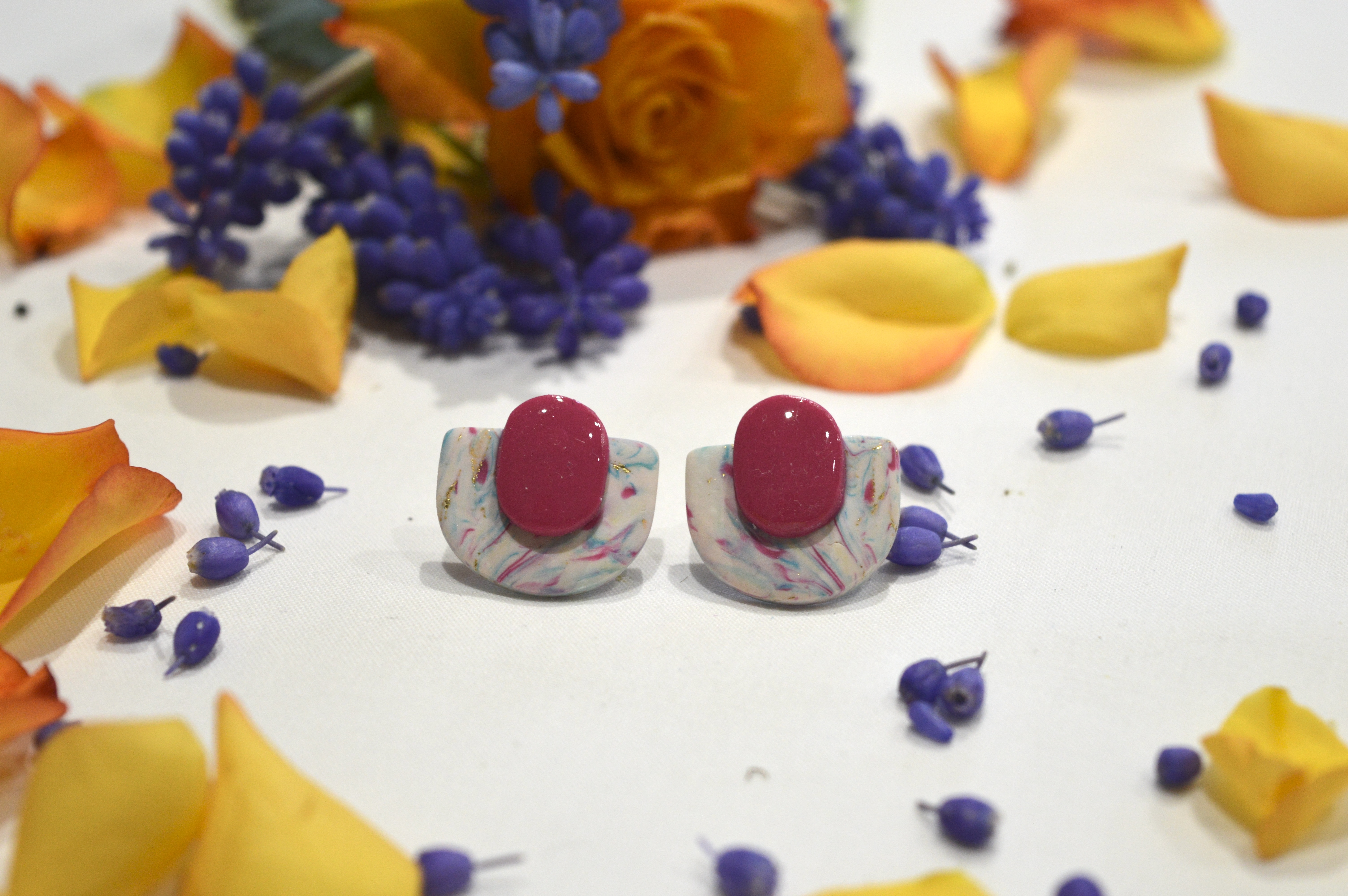 Boucles d'oreilles marbré bleu et fuschia 