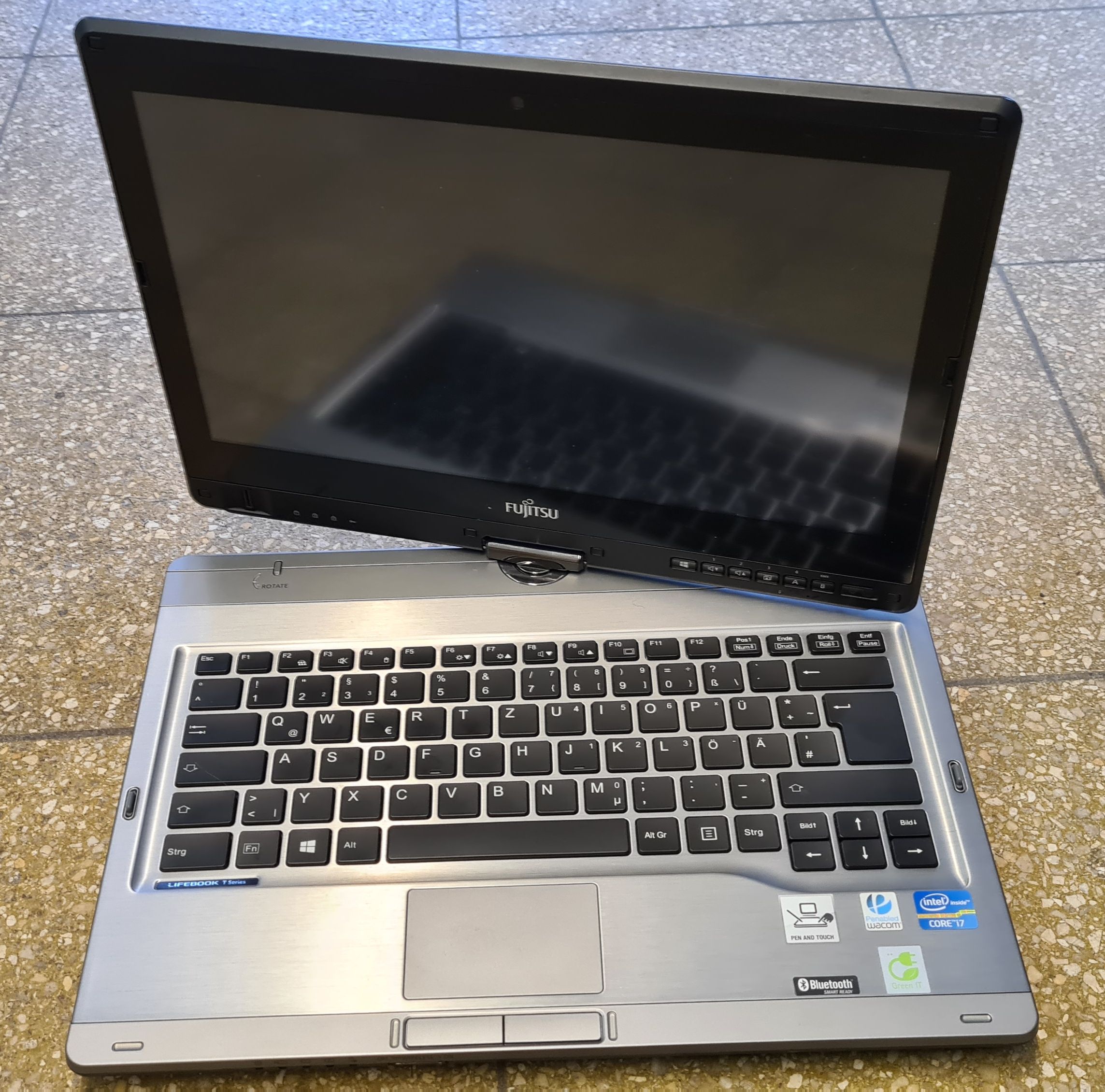 Notebook Fujitsu Lifebook T902