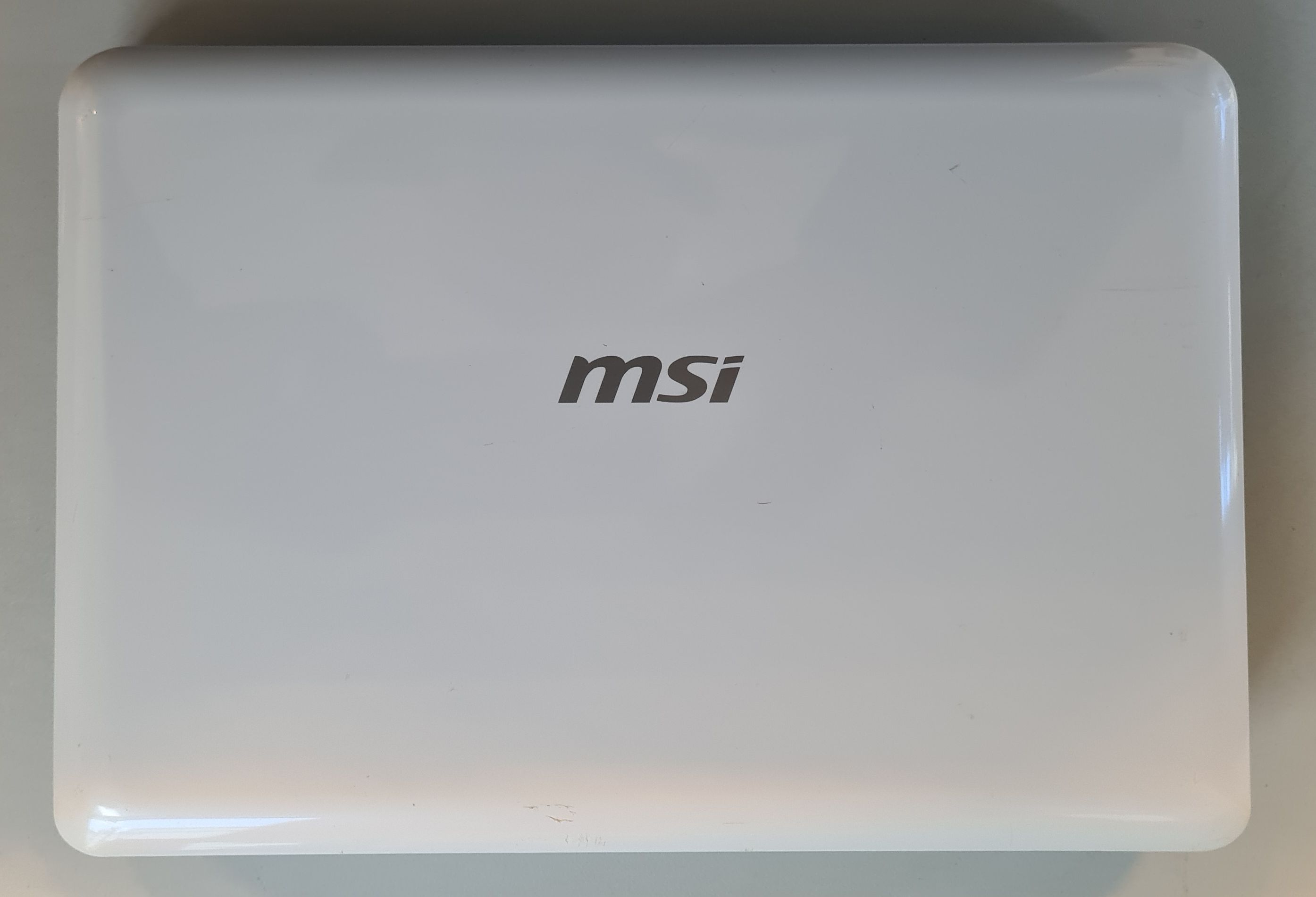 MSI U100 Wind
