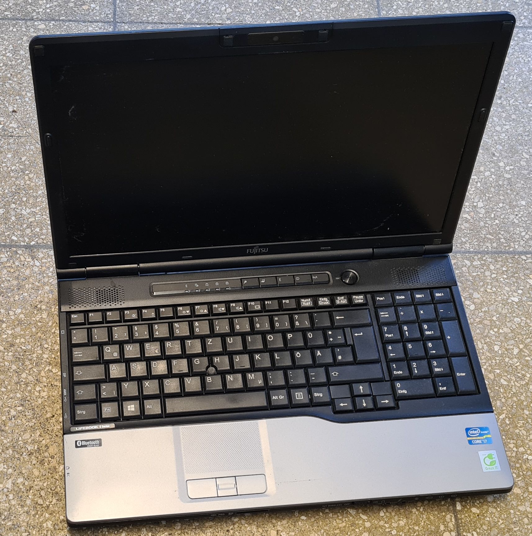 Notebook Fujitsu Lifebook E782