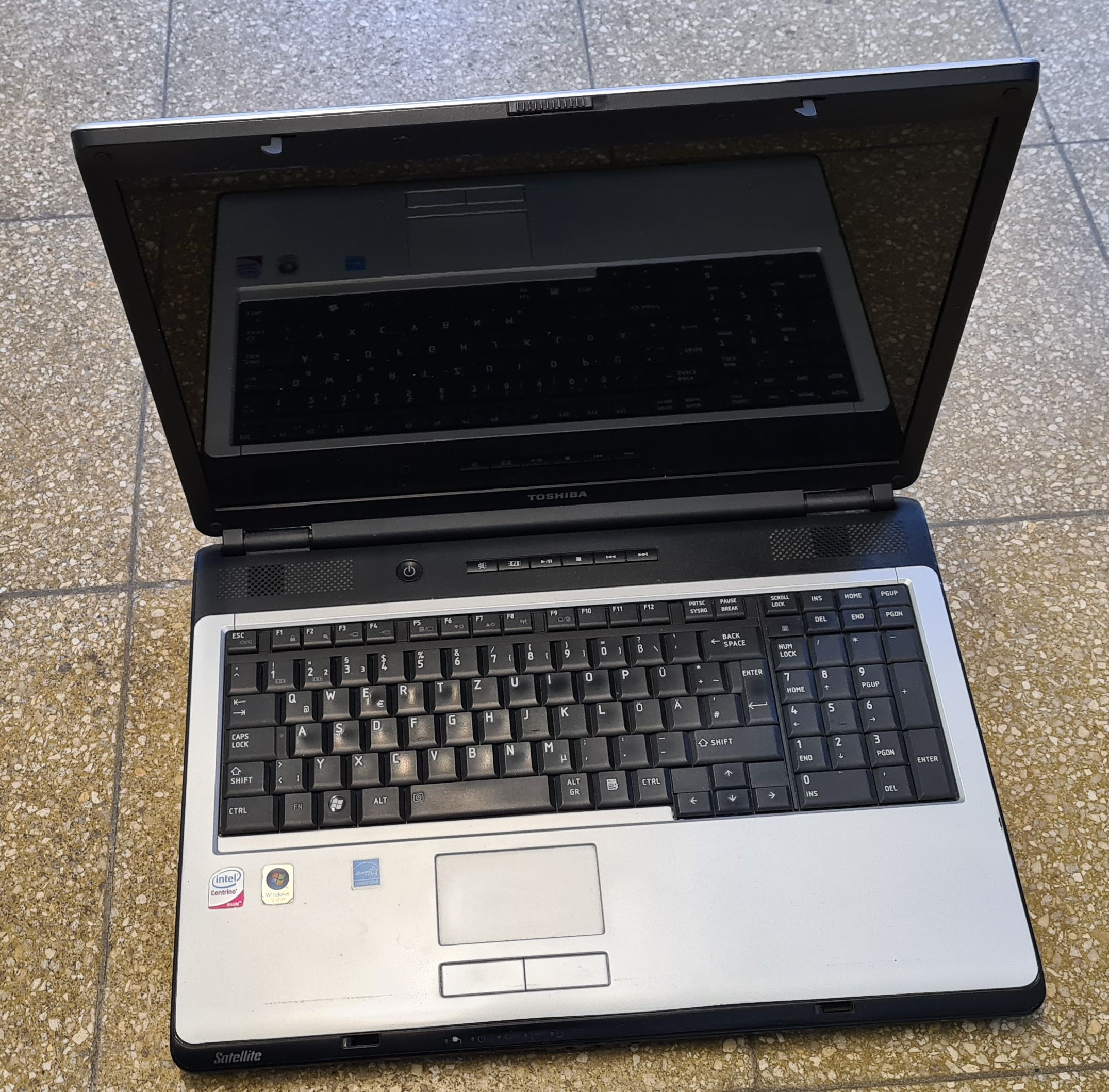 Notebook Toshiba Satellite L350-16S