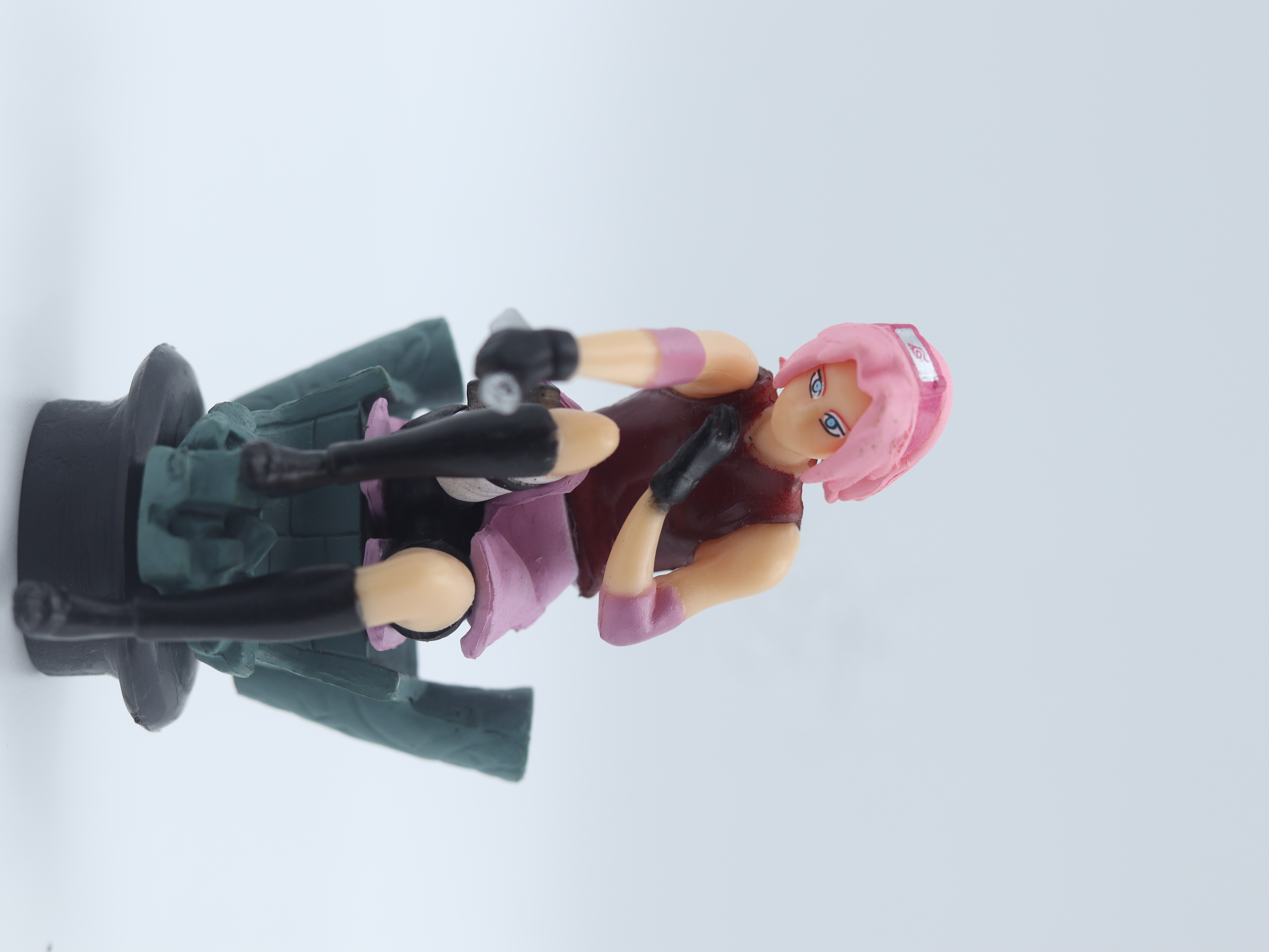Sakura Haruno Sitting  Mini Action Figure 