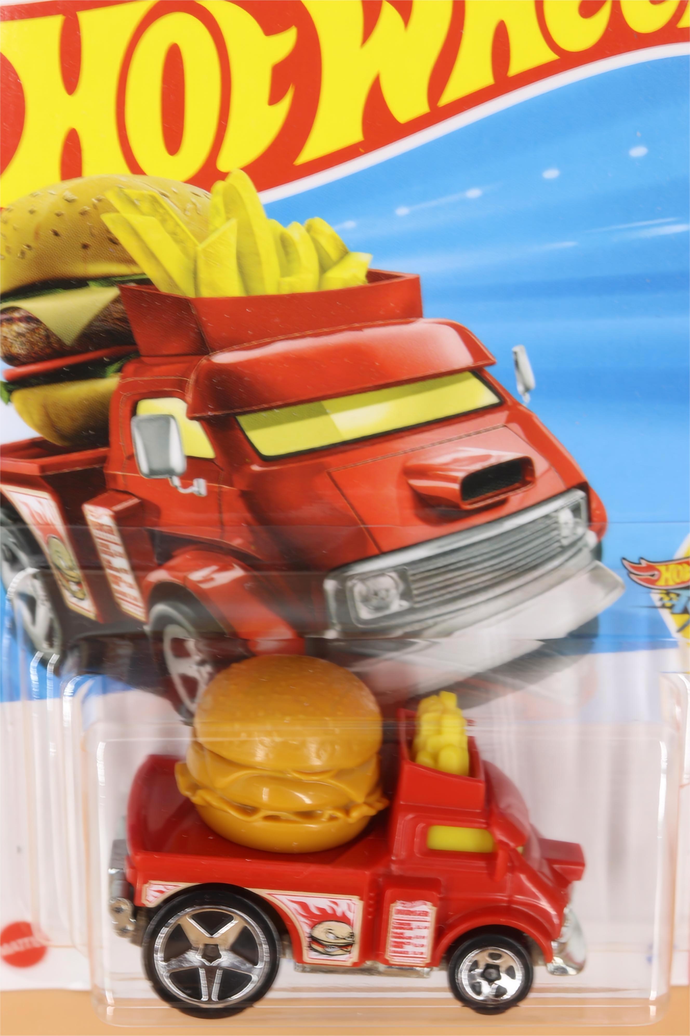 Hot Wheels Snoopy Car & Free Gift 