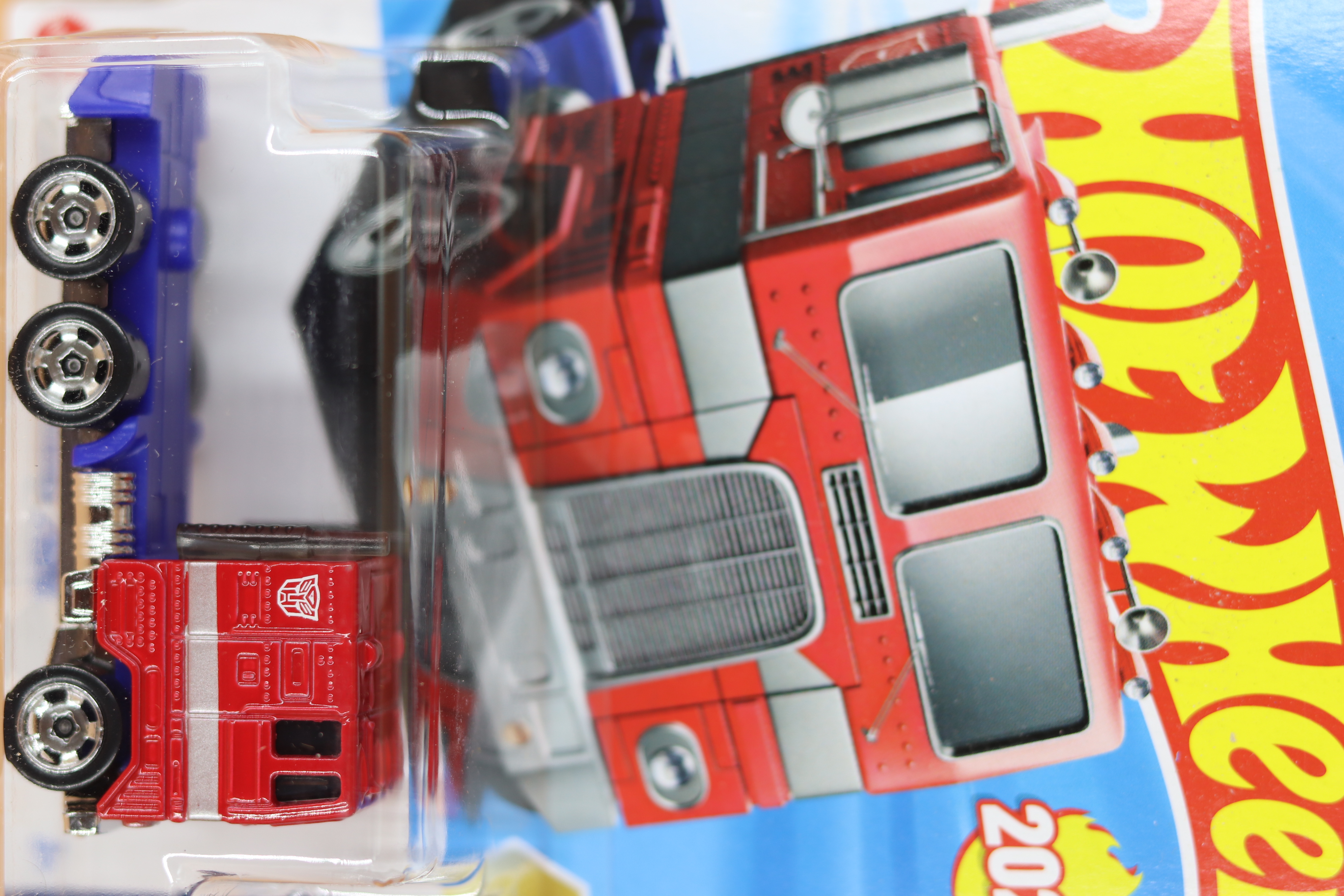 Hot Wheels Optimus Prime & Hot Wheels Ford Model A Custom '31