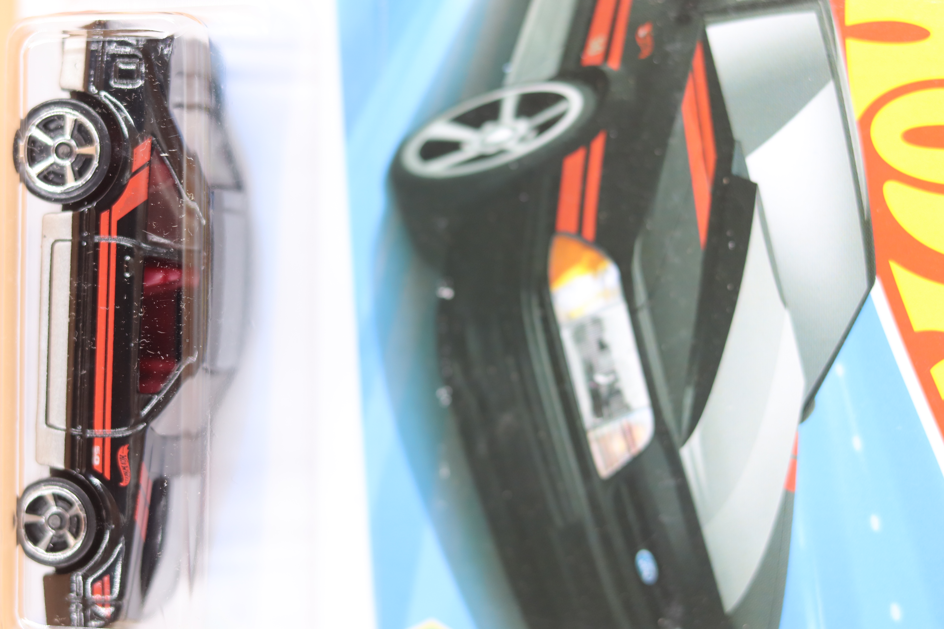 Hot Wheels '92 Ford Mustang