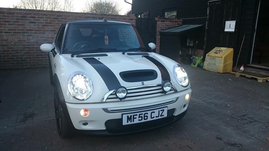WIPAC BMW Mini Spot Lights FULL KIT (Lamps, Brackets, Wiring Kit). 2007 ONWARDS fits R55 R56 R57 R58 R59