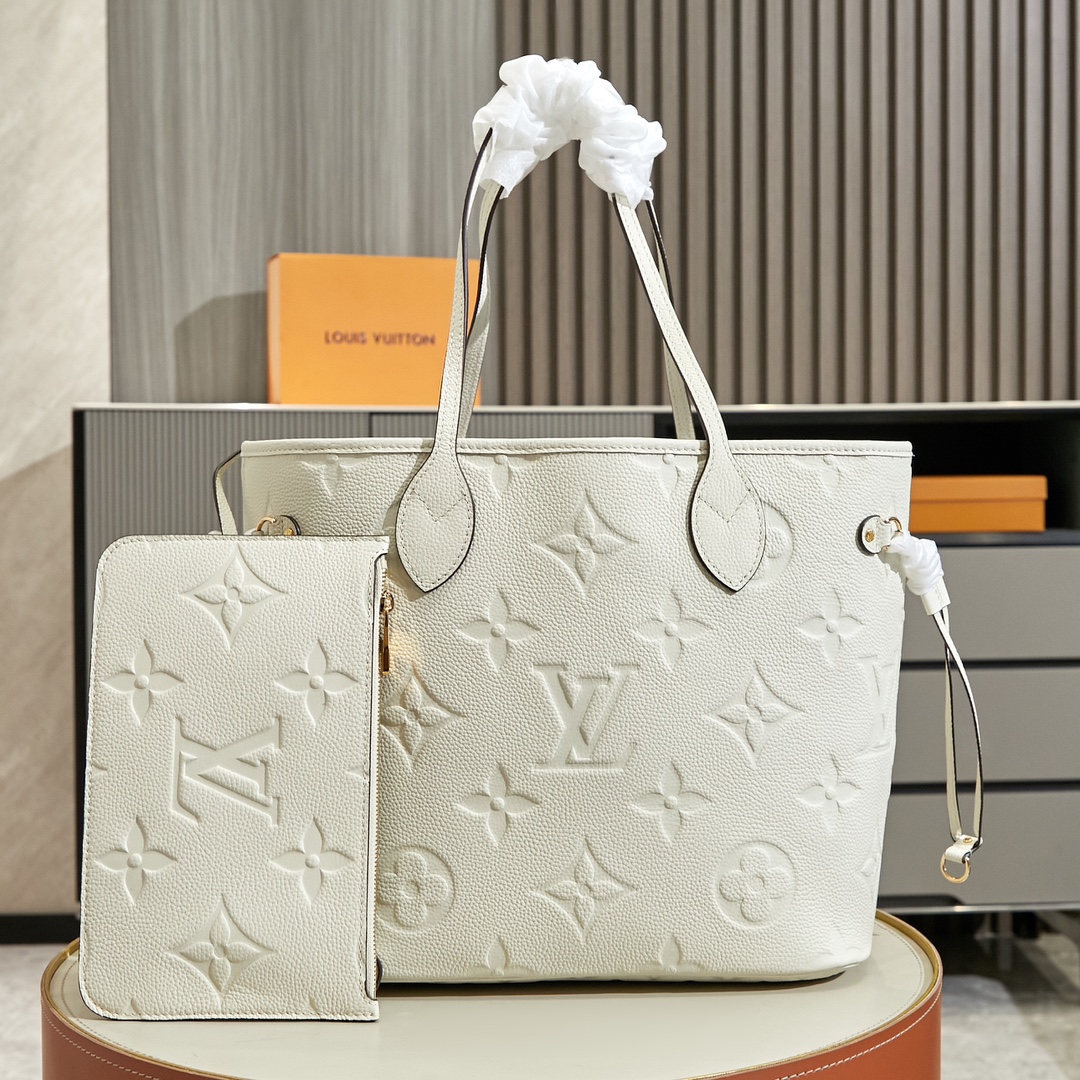 LV Neverfull Model medium-sized handbags