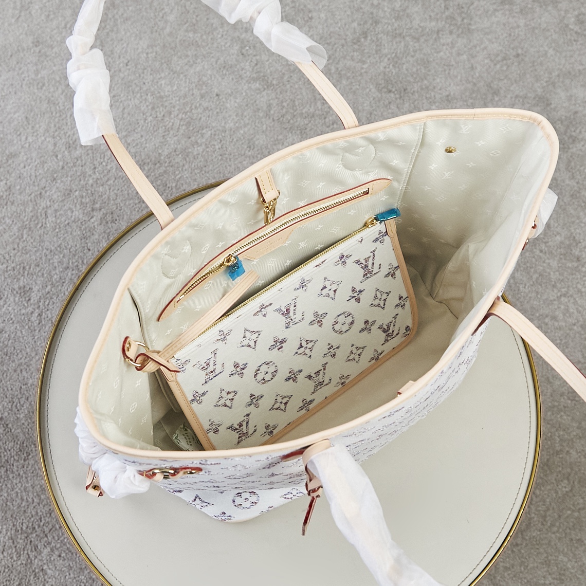 LV Neverfull MM Handbag 