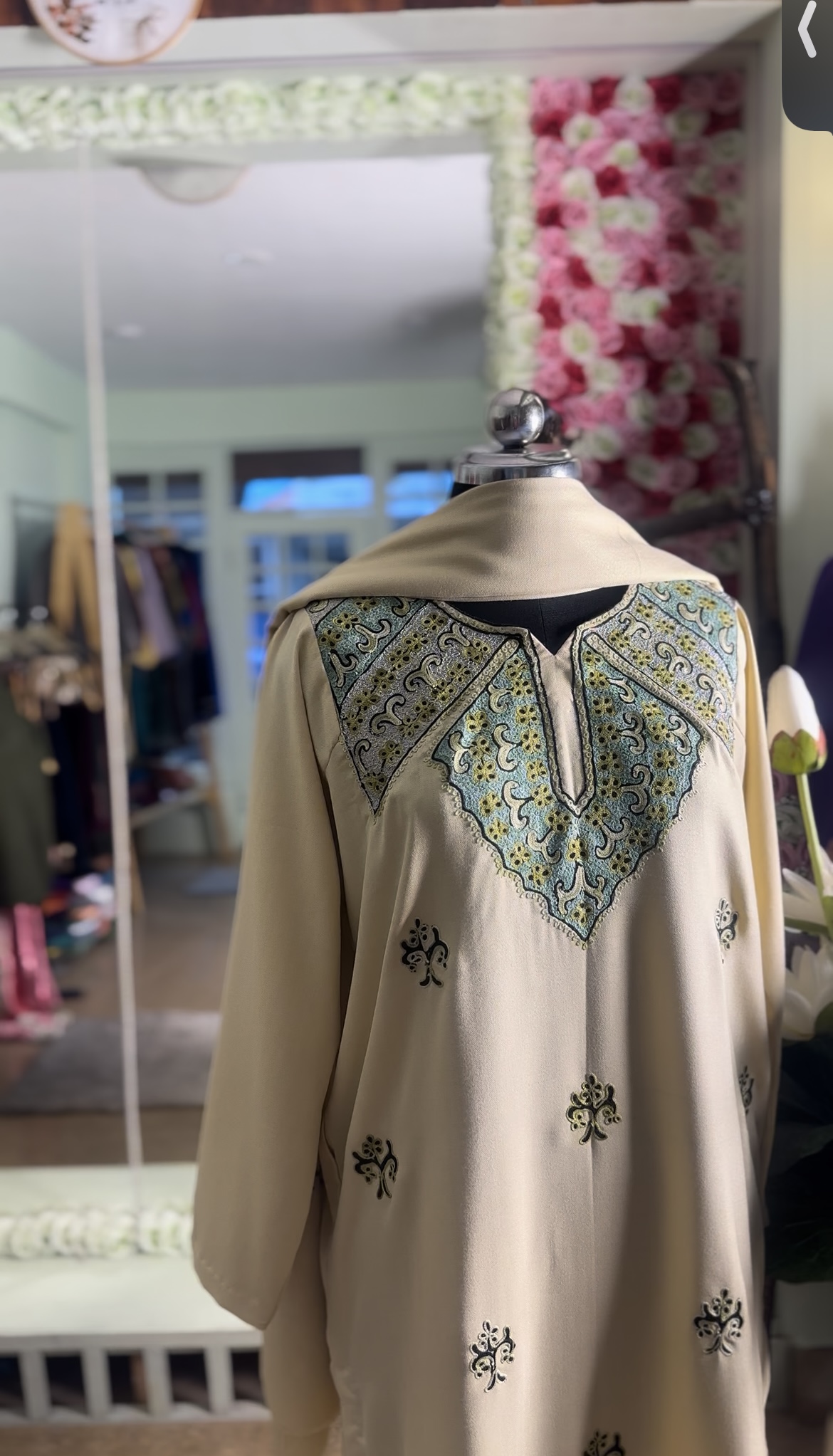 GULNAAR - Ivory Winter Elegance 