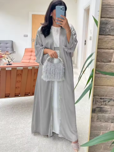Otvorena sjajna Abaya