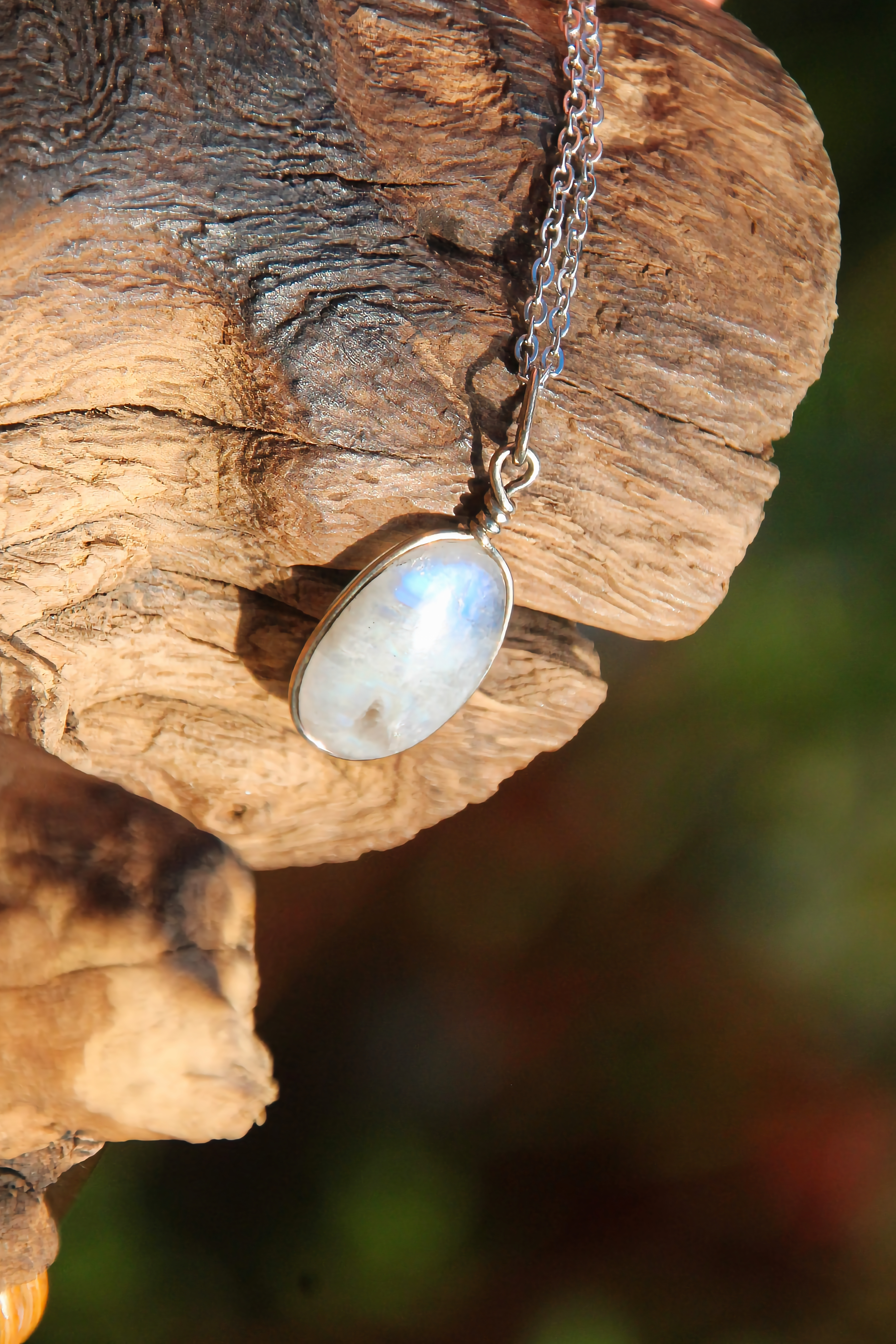 Mondstein Halskette