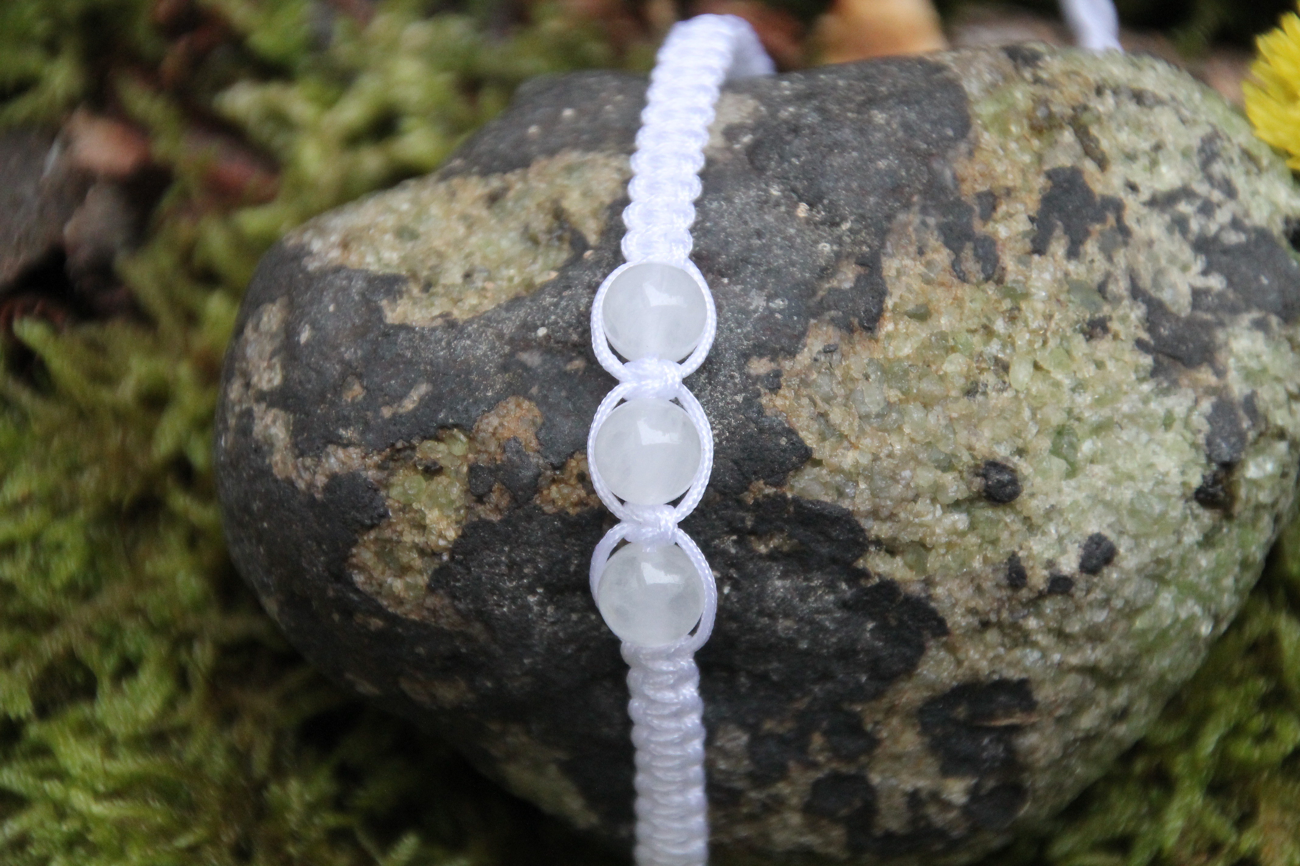 Quarzkristall - Makramee Armband