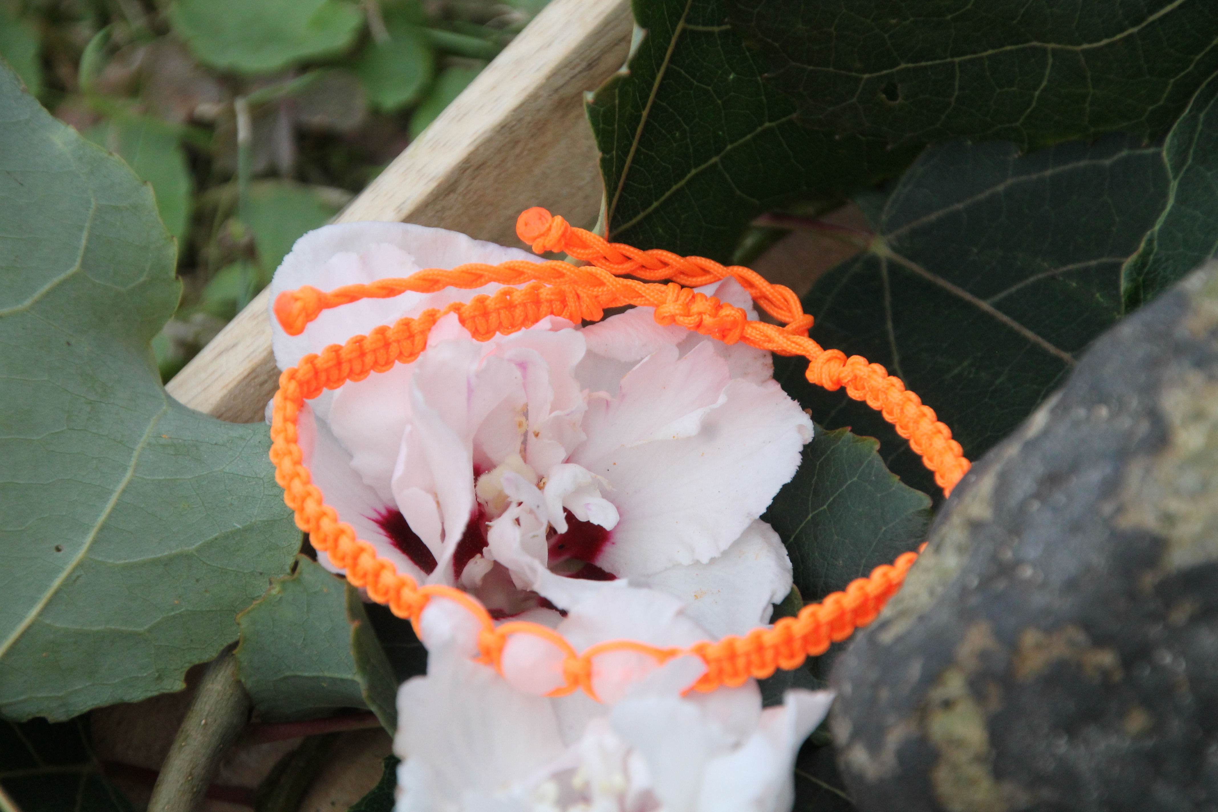 Mondstein - Makramee Armband