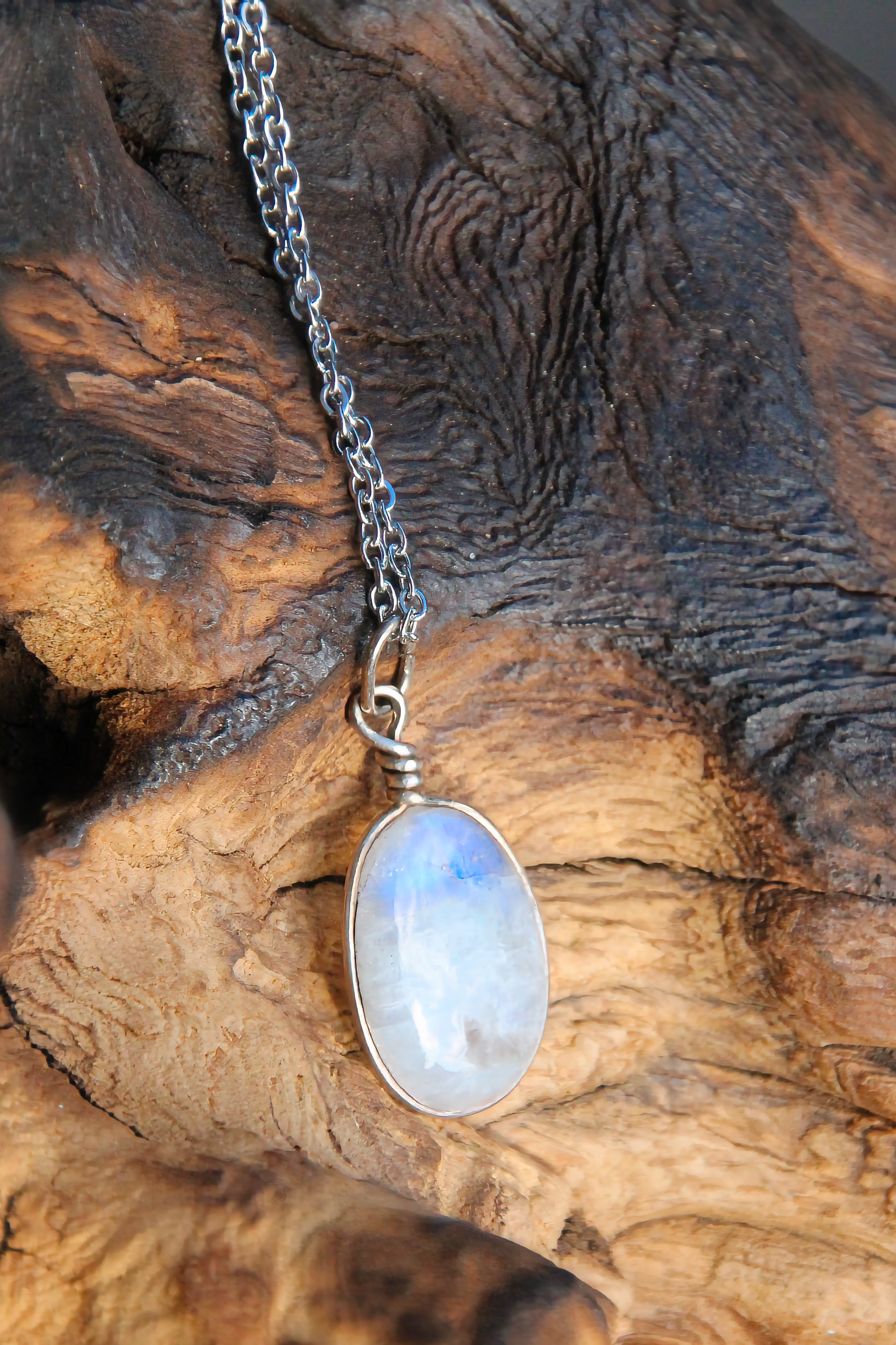 Mondstein Halskette