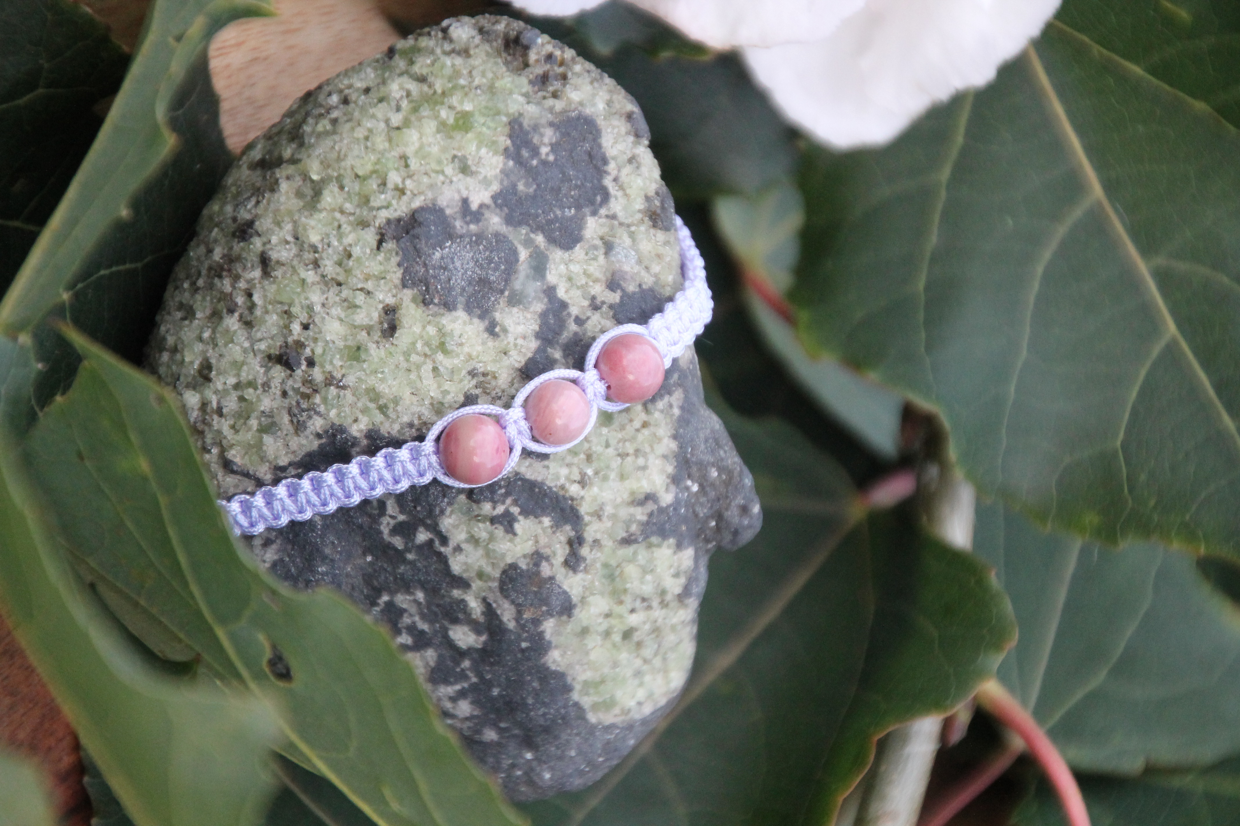 Rhodonit - Makramee Armband