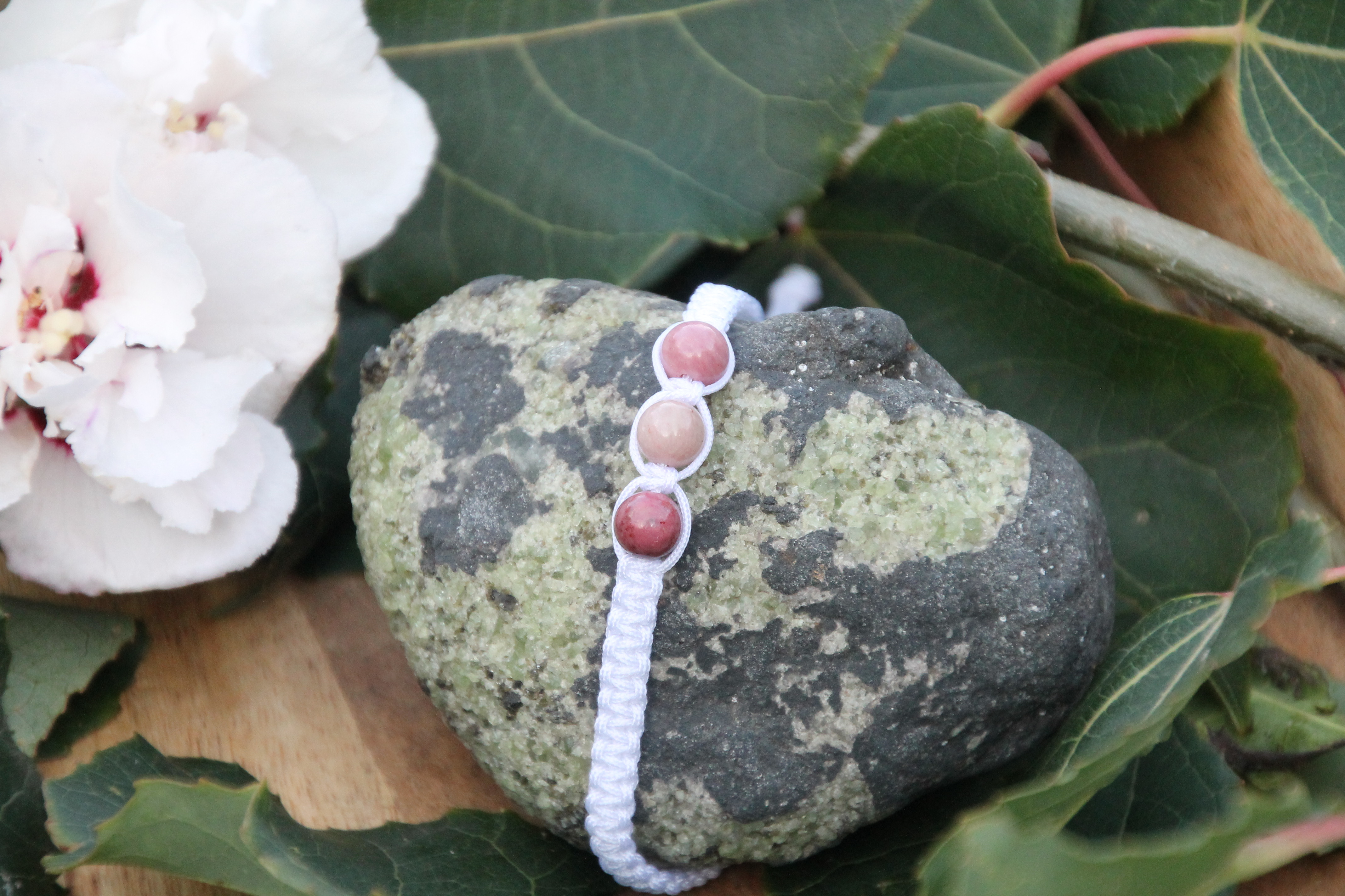 Rhodonit - Makramee Armband