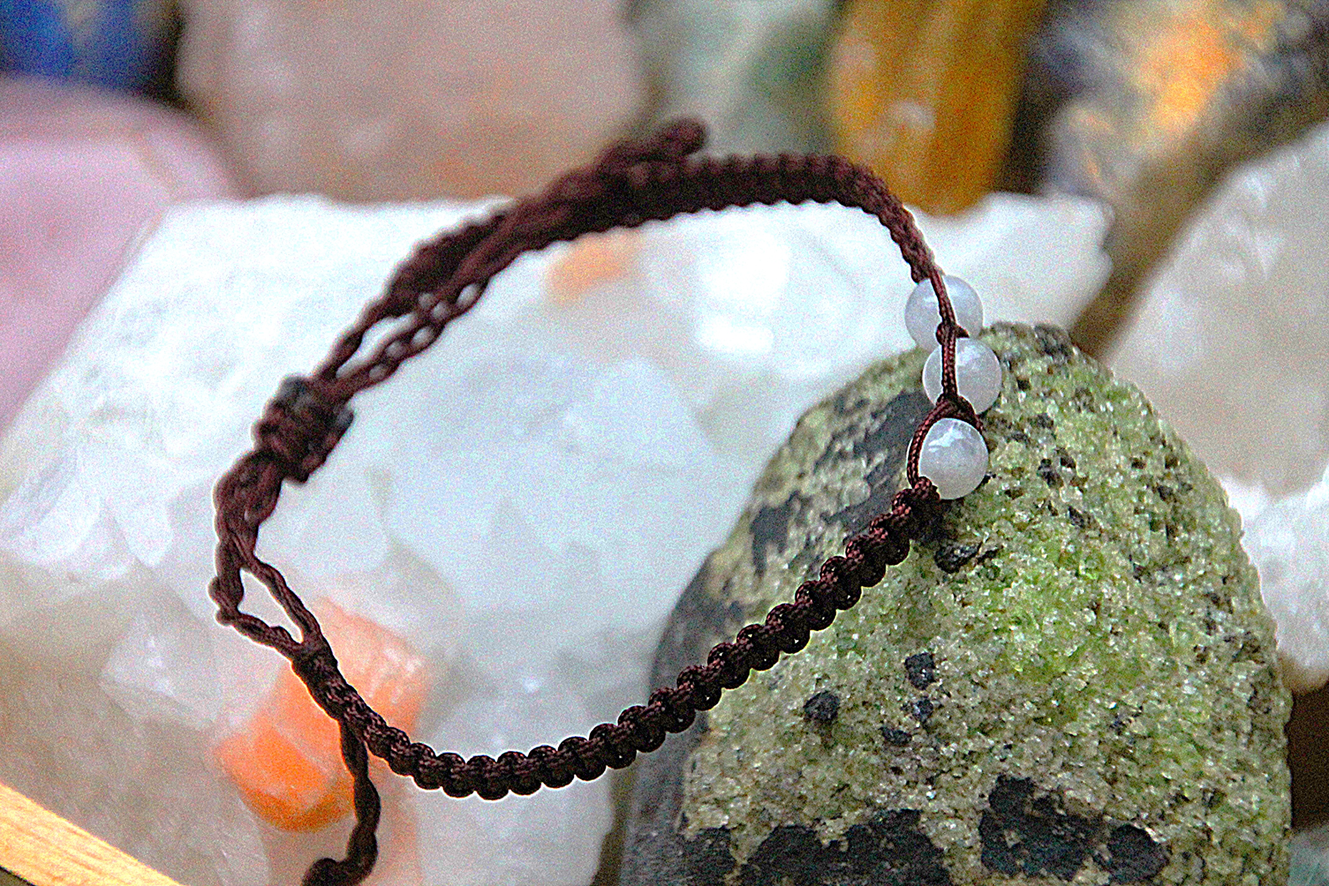 Mondstein - Makramee Armband