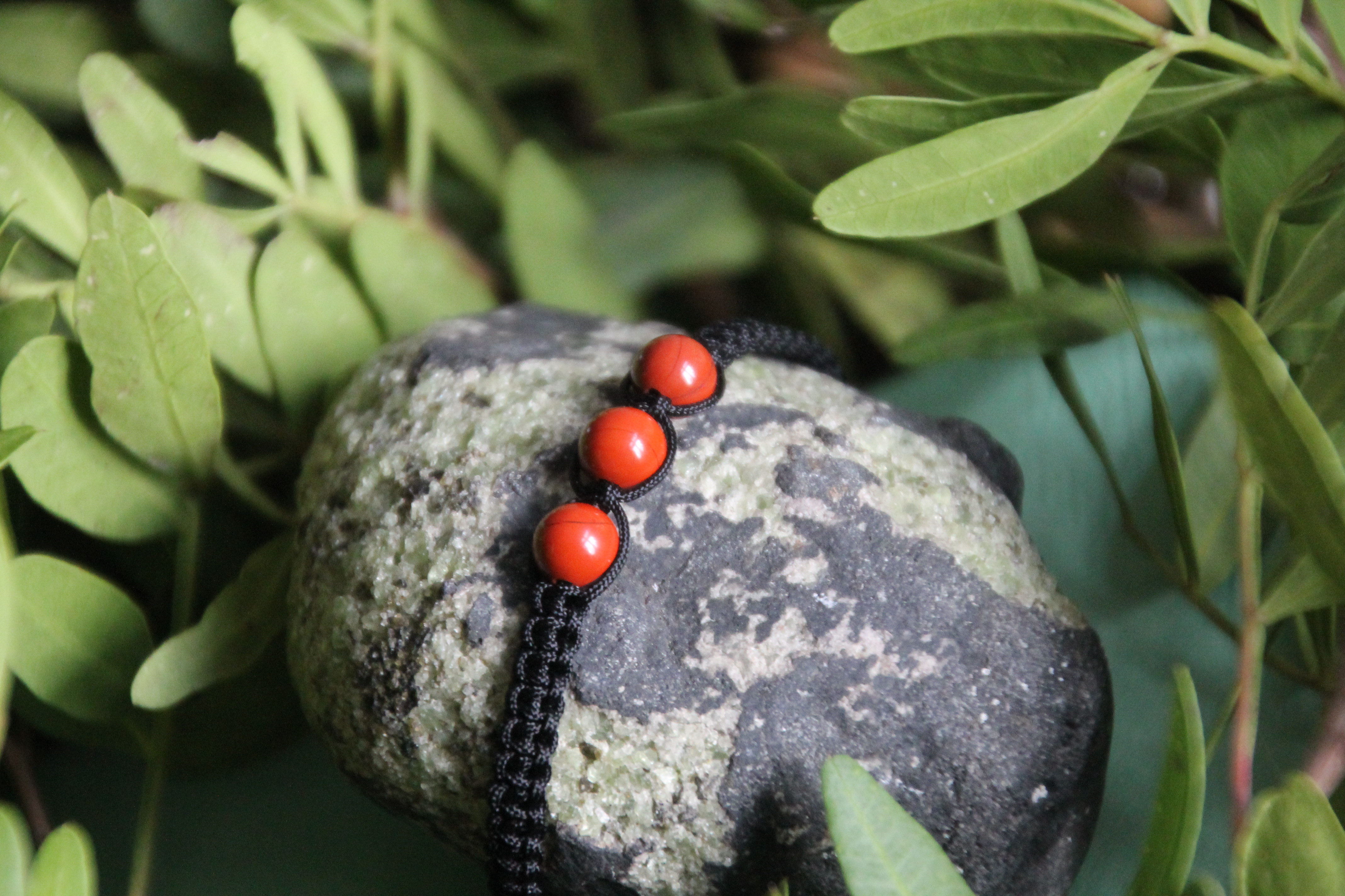 Roter Jaspis - Makramee Armband