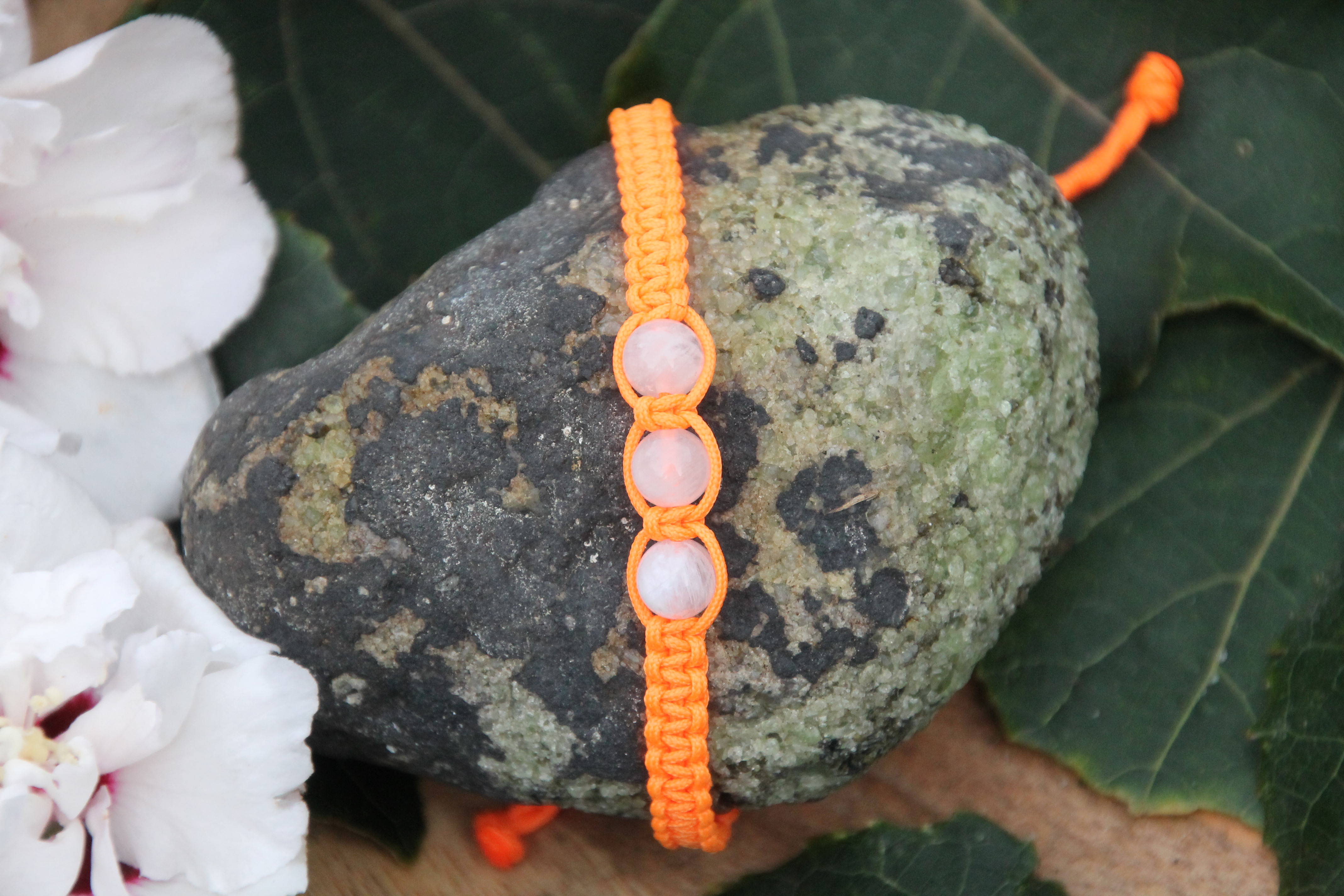 Mondstein - Makramee Armband