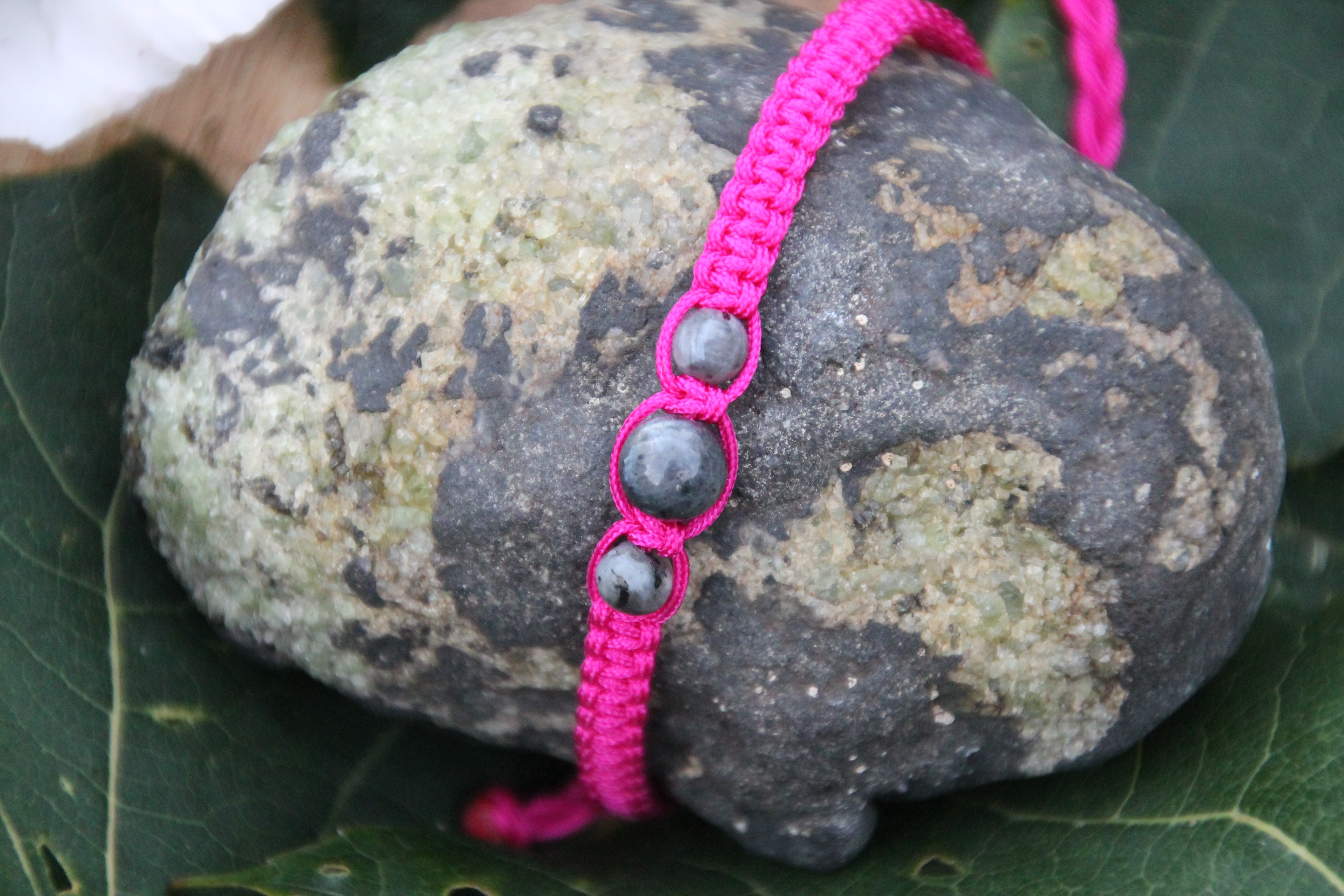 Labradorit - Makramee Armband