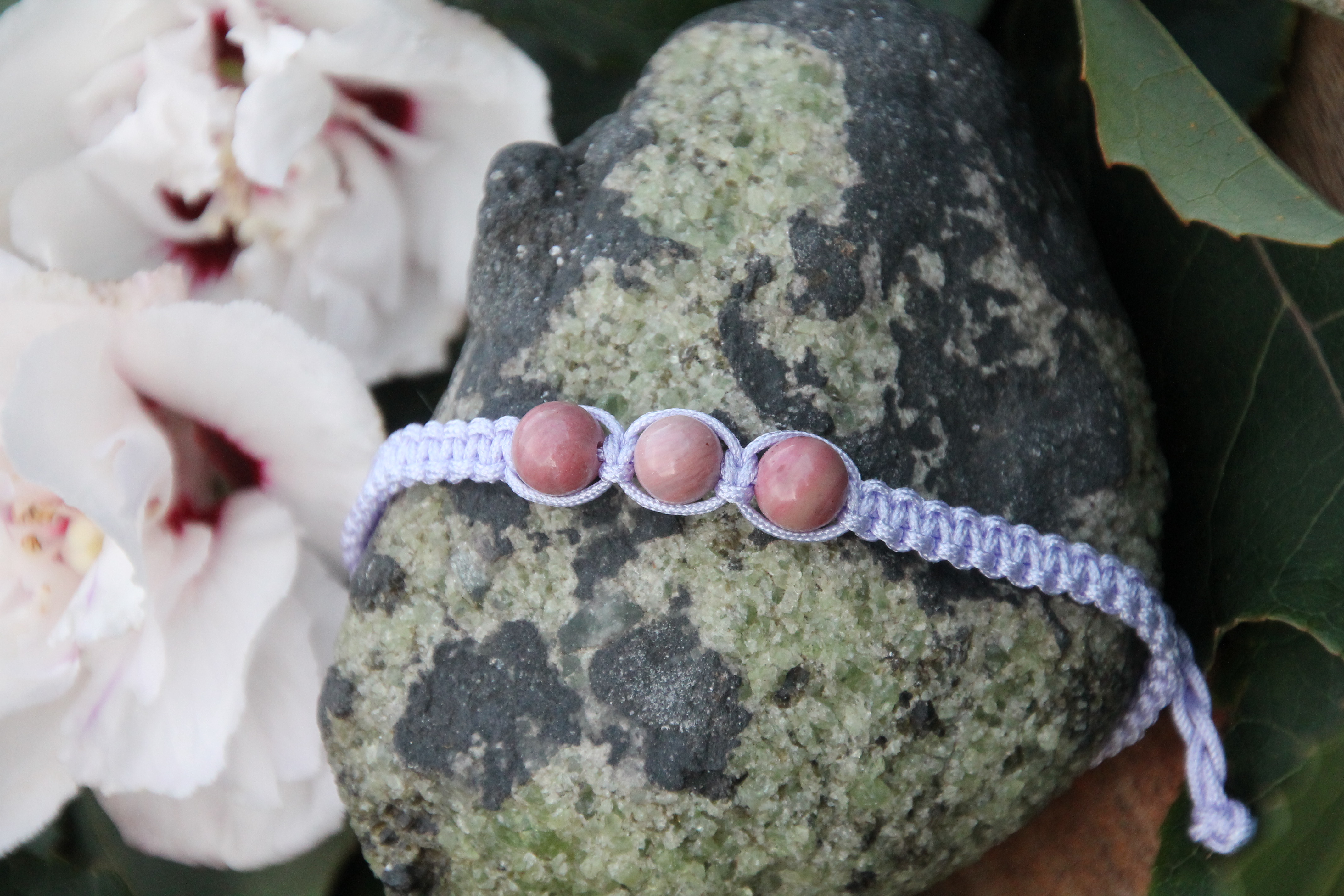 Rhodonit - Makramee Armband