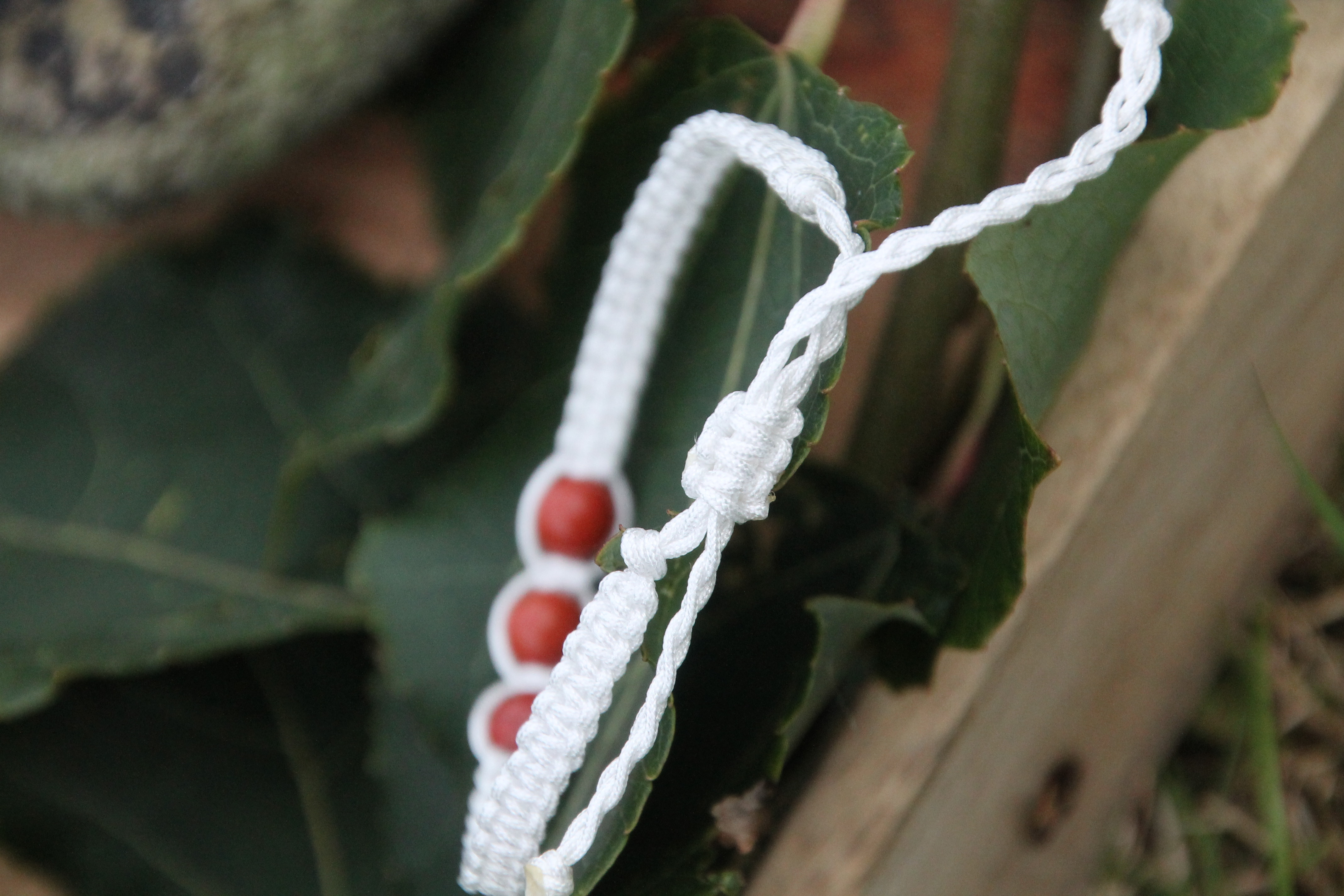 Roter Jaspis - Makramee Armband