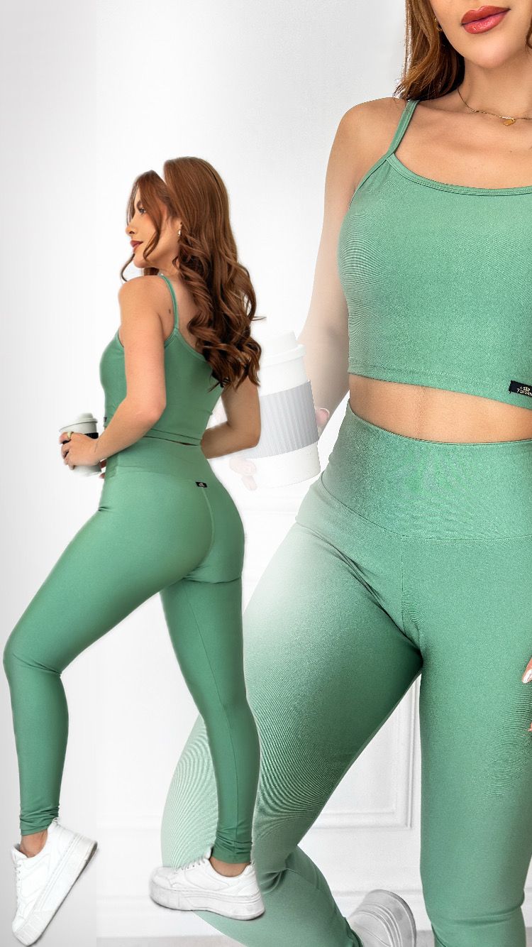 Ensemble de sport vert taille G