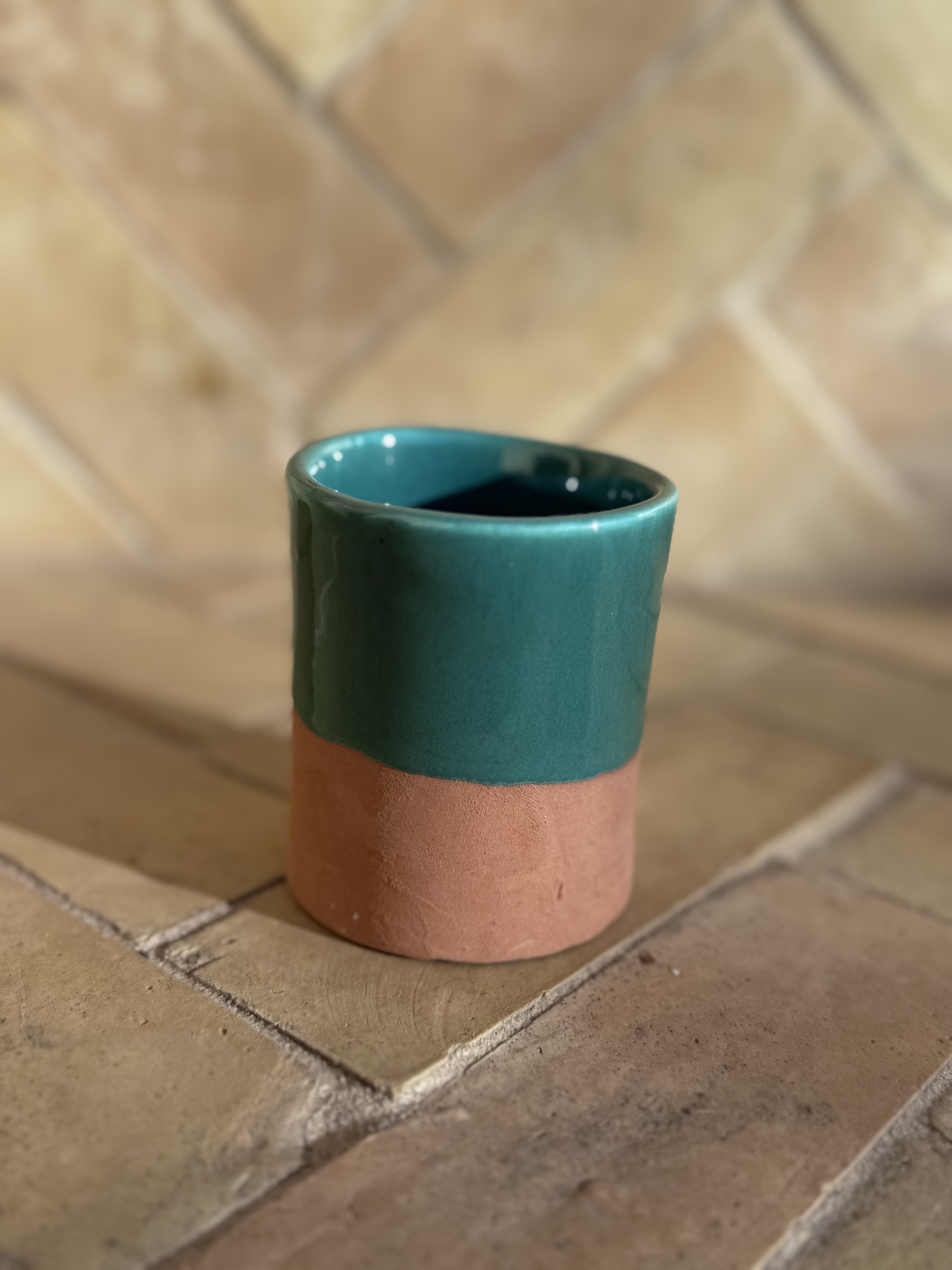 Tasse à café terre cuite et émail 