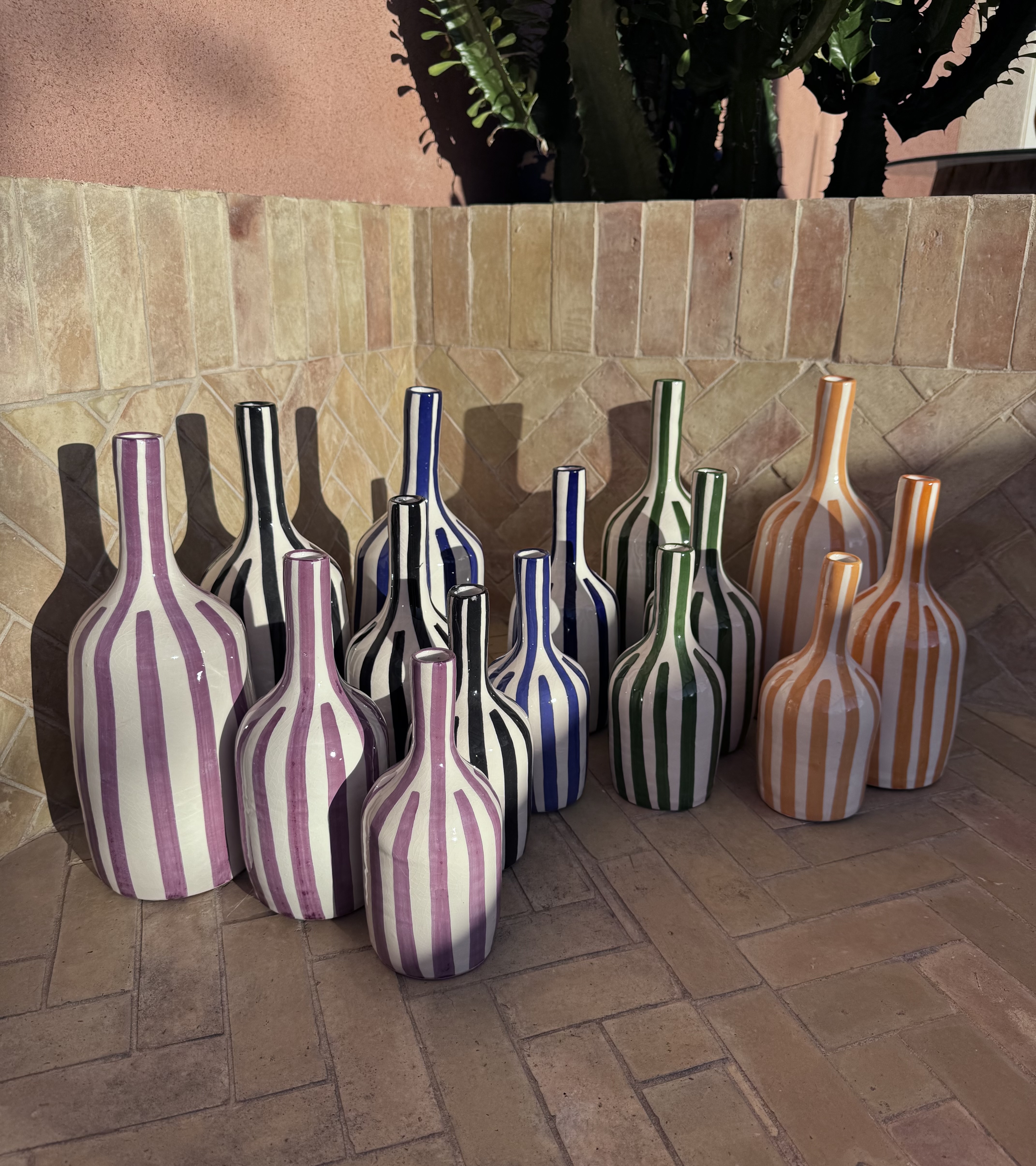 Vase bouteille à rayure Le Violet Déformé